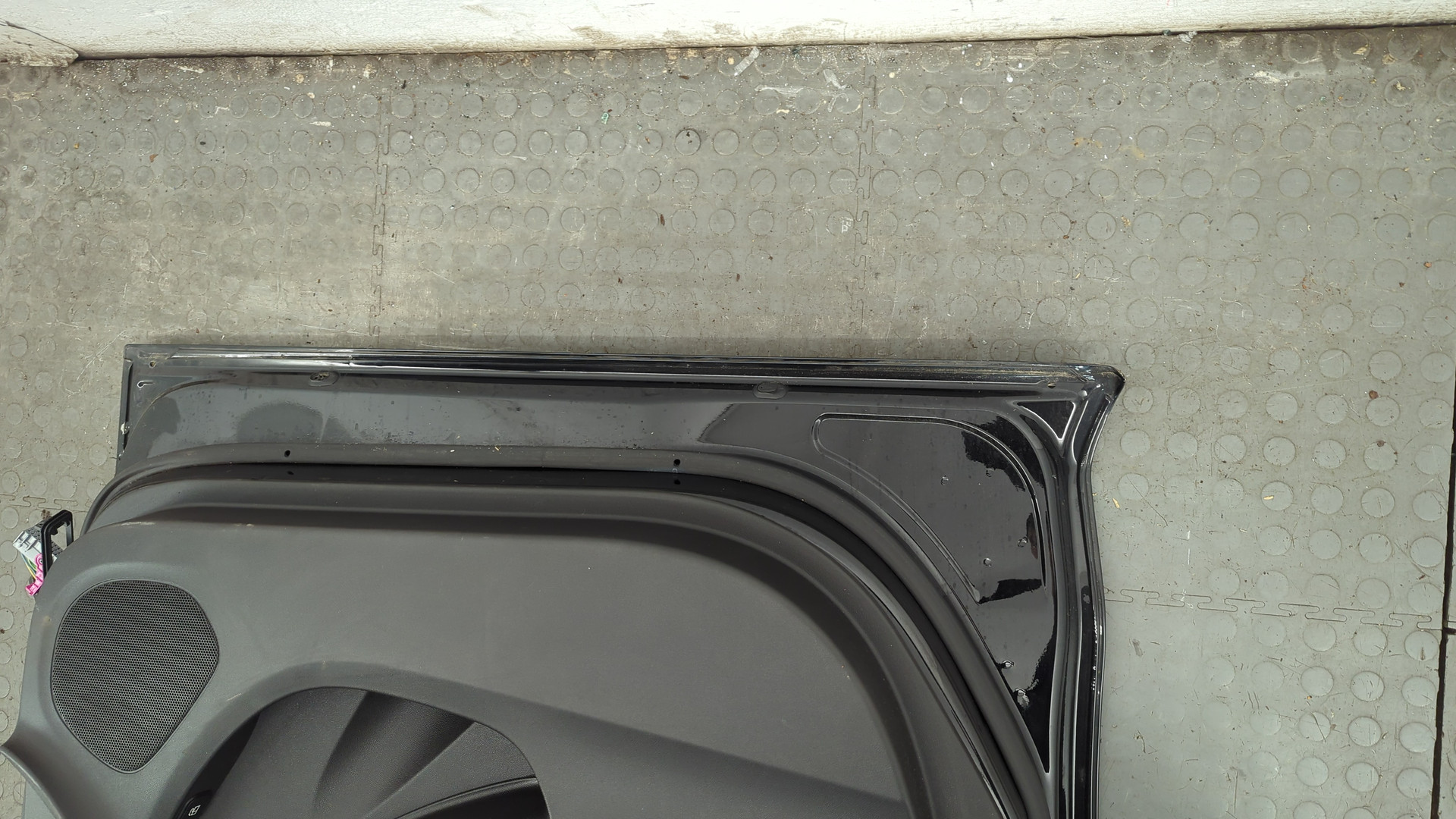 Дверь передняя левая