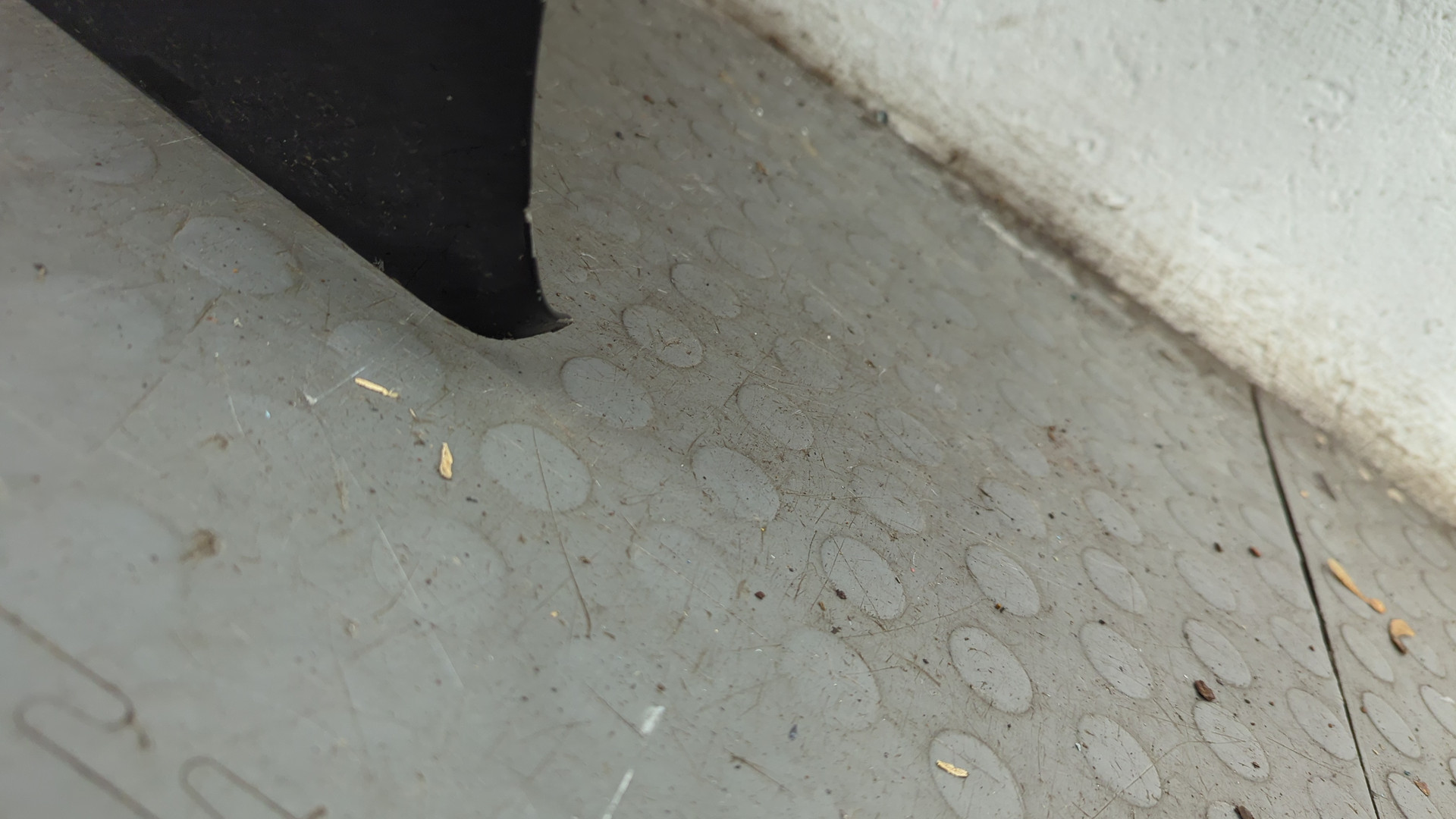 Дверь передняя левая