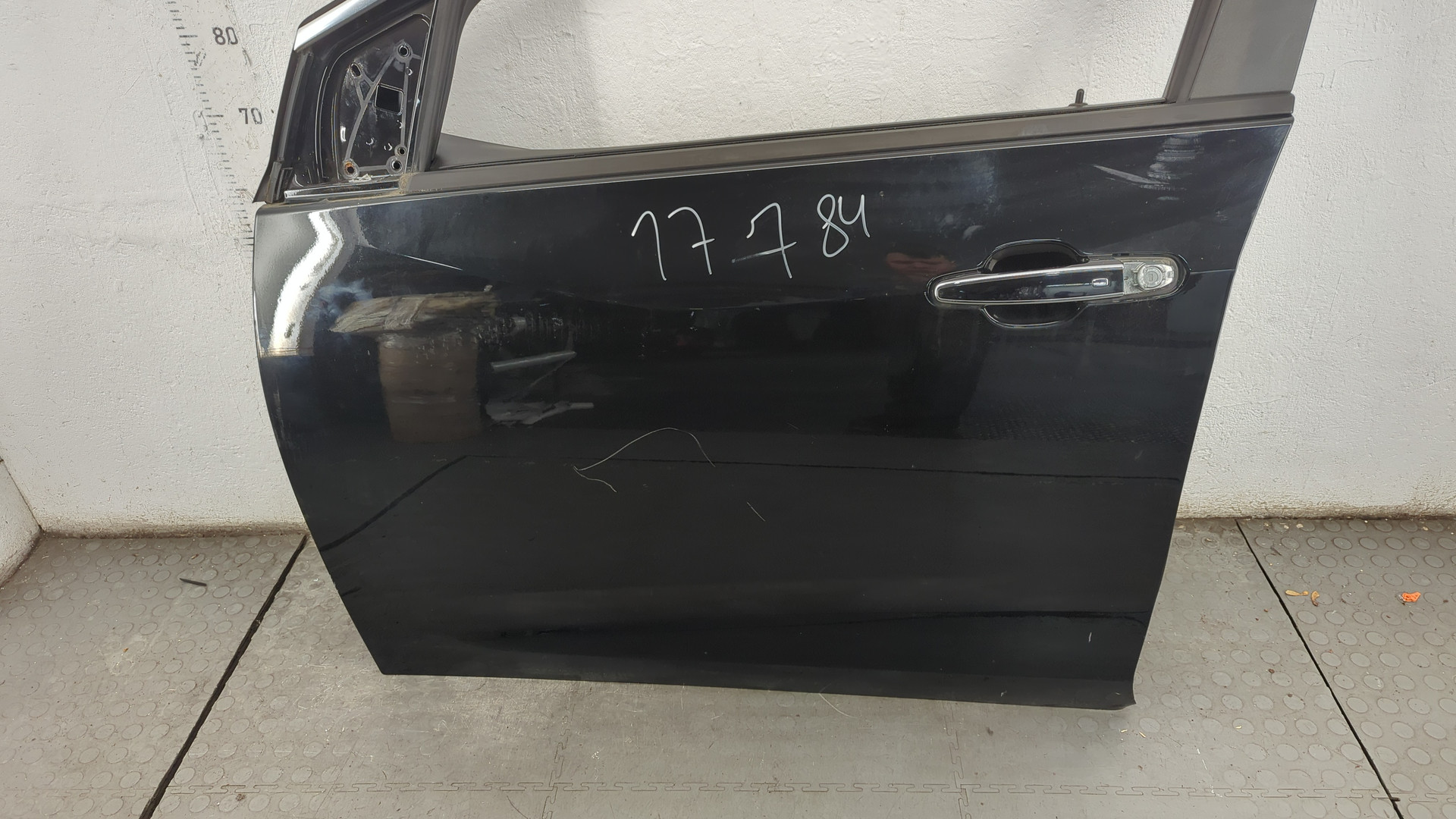 Дверь передняя левая