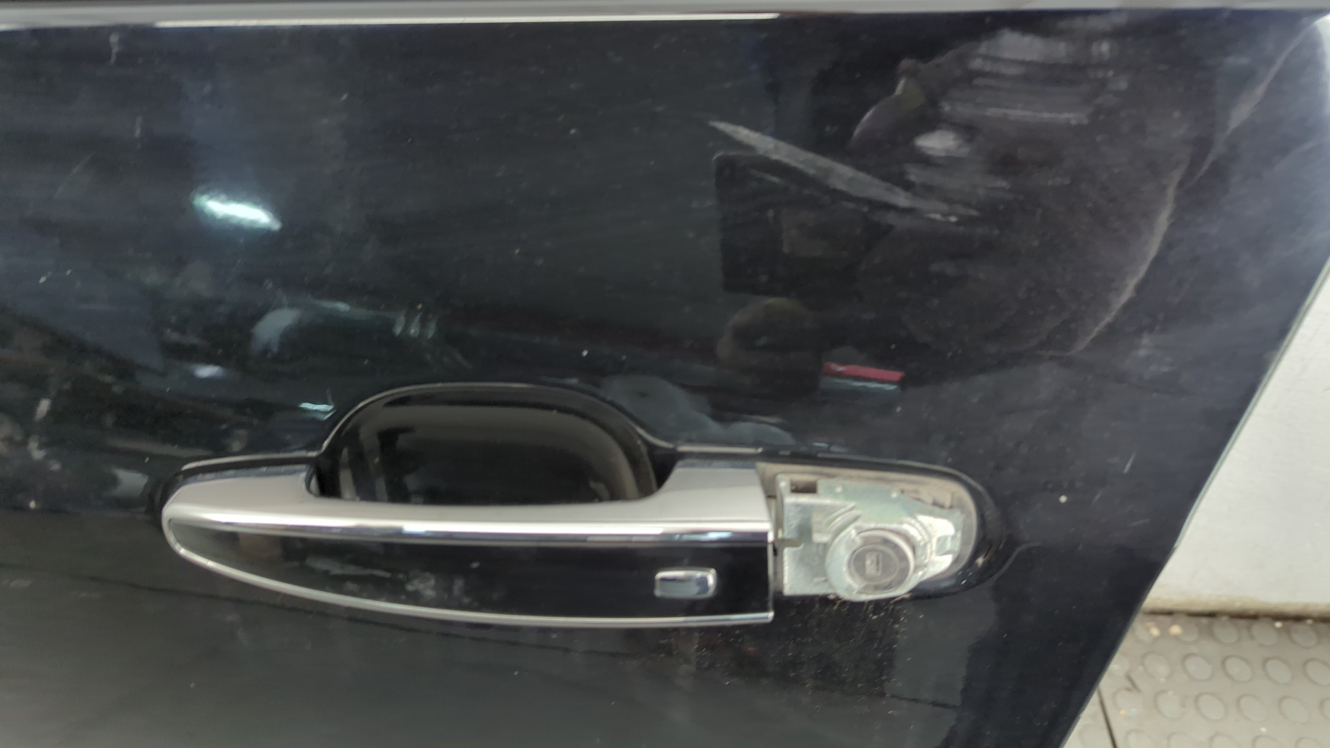 Дверь передняя левая