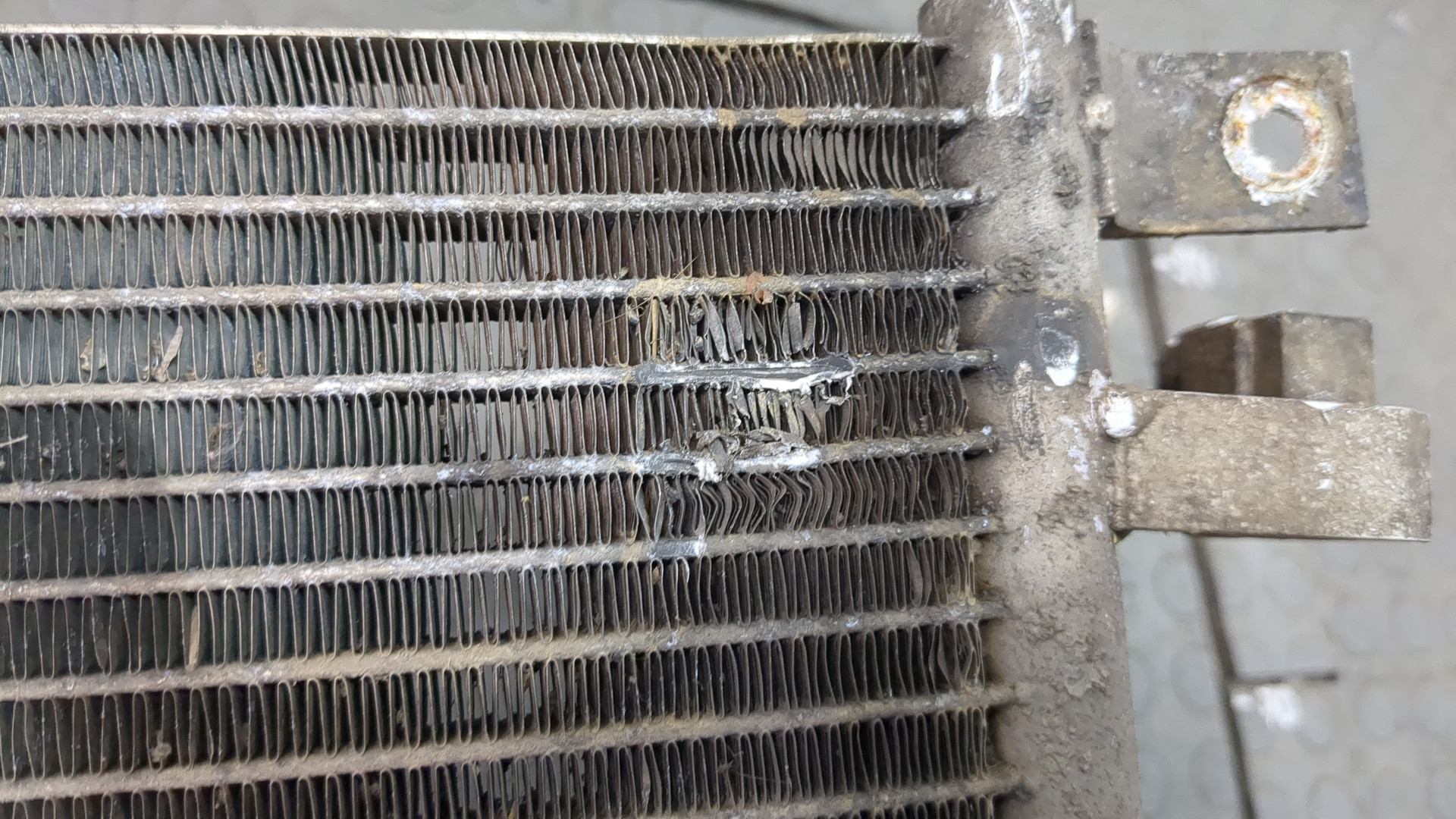 Радиатор кондиционера / конденсер