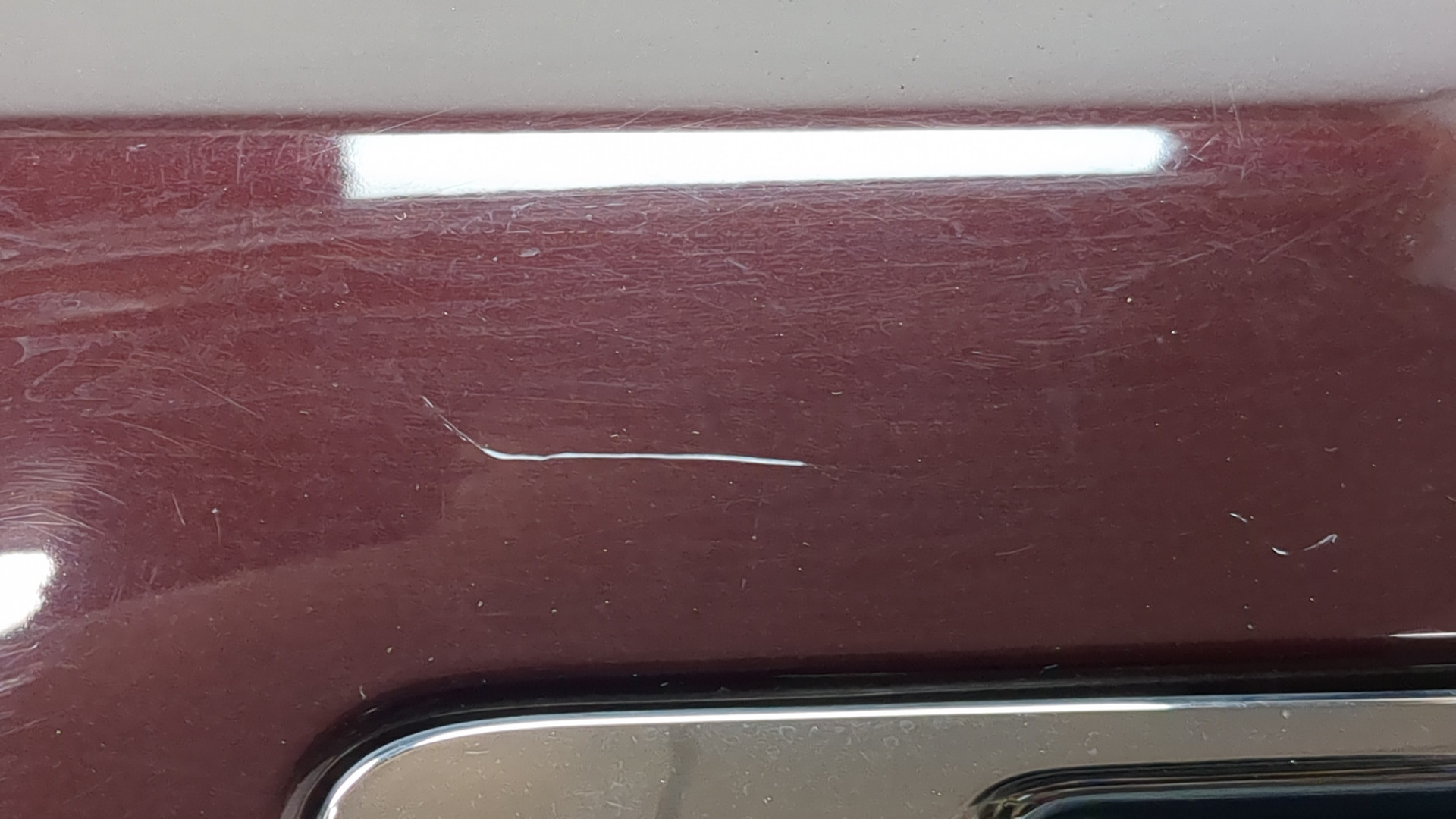 Крыло переднее левое