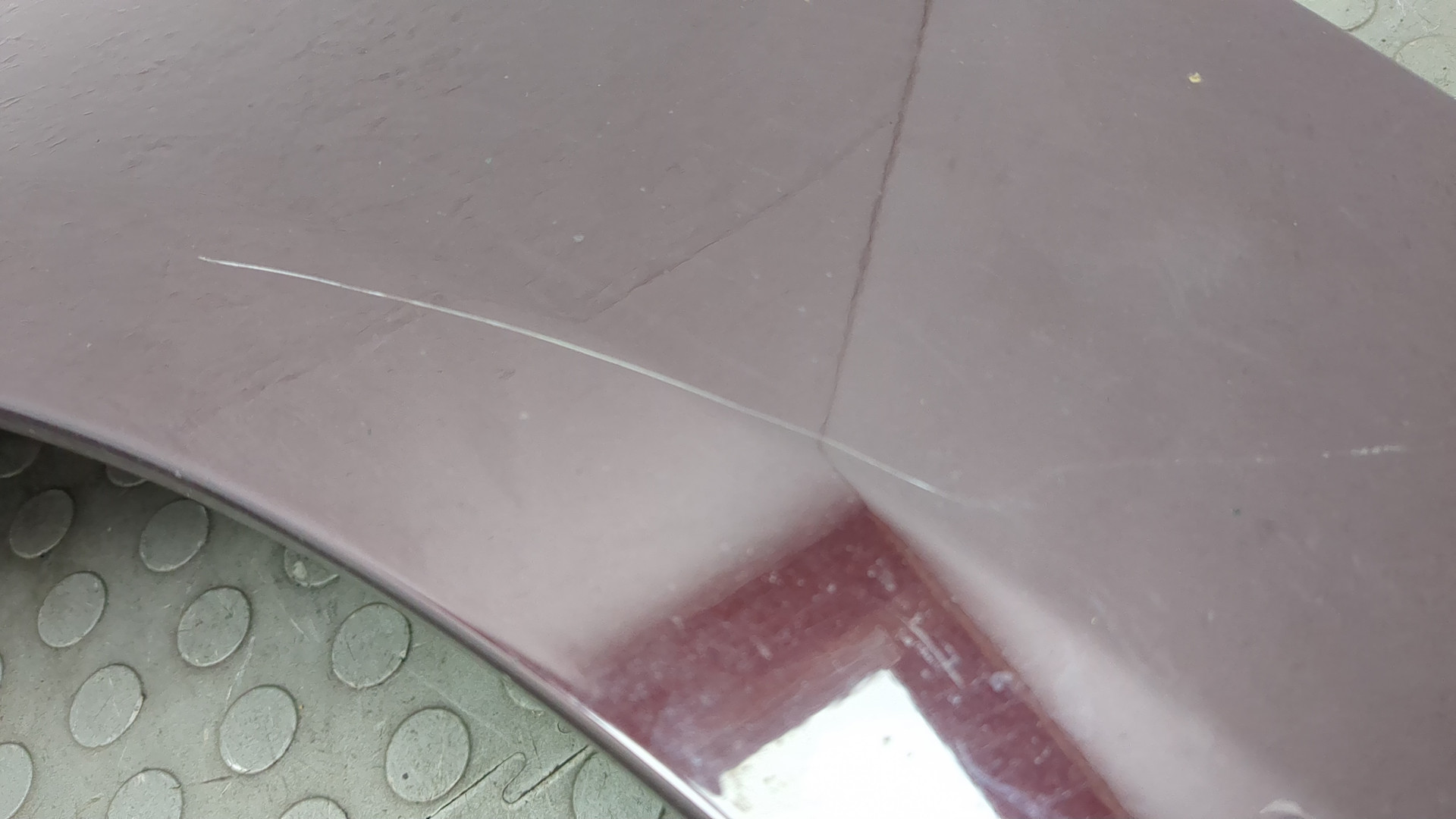 Крыло переднее левое