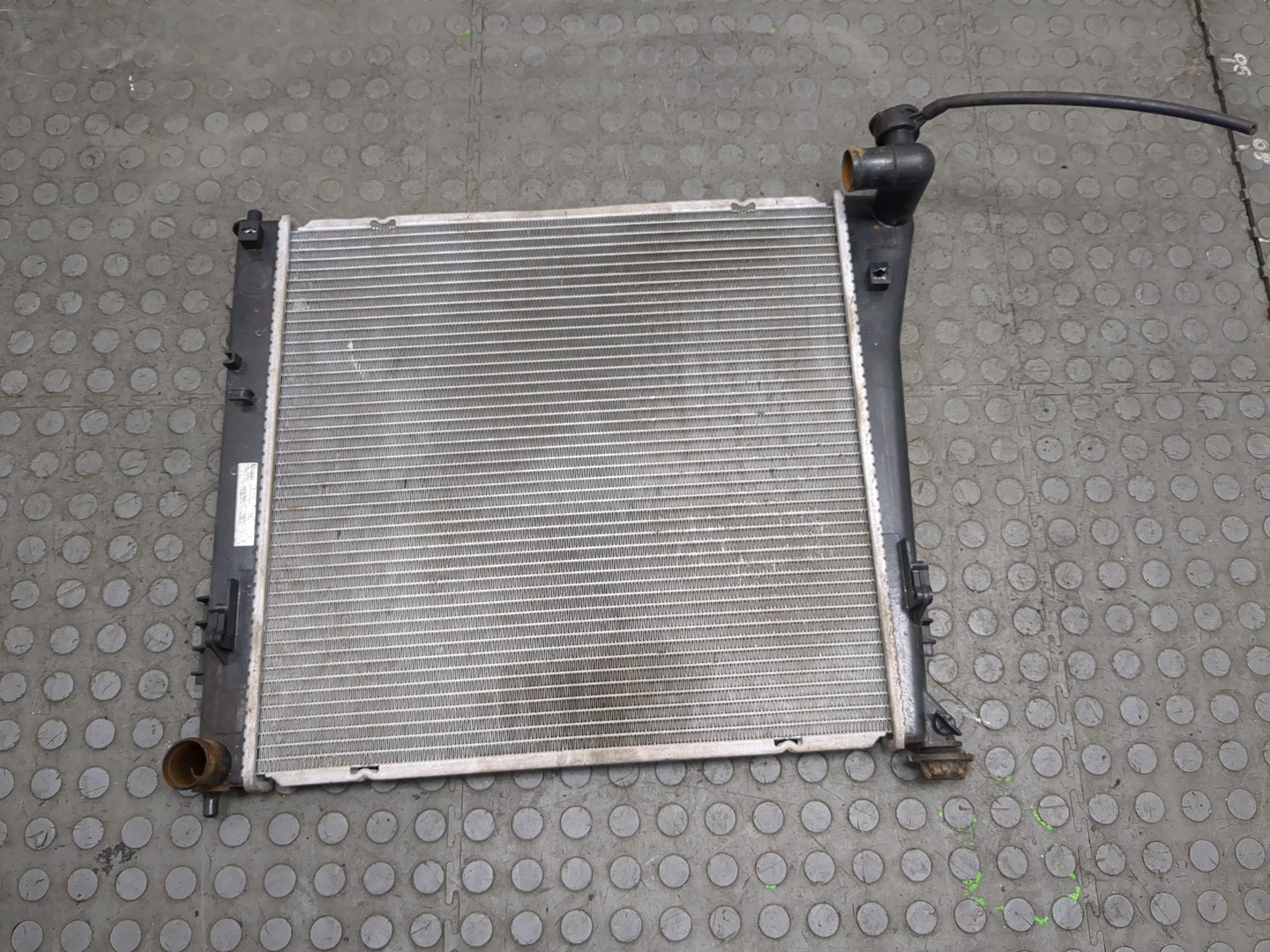 Радиатор охлаждения двигателя основной