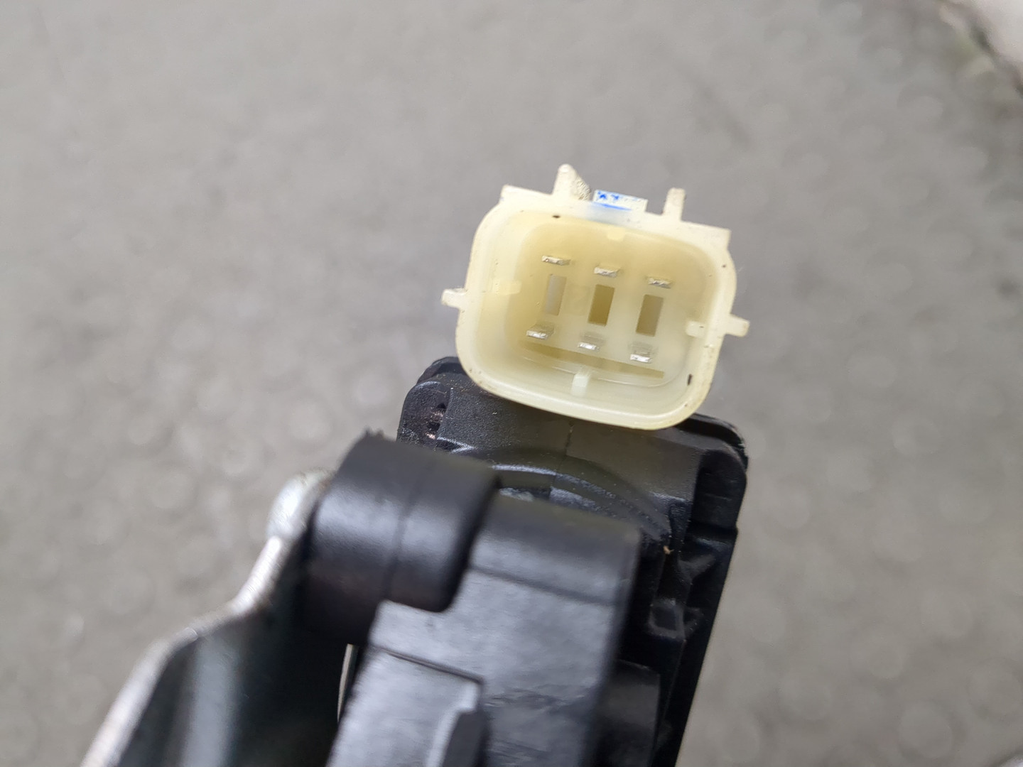 Стеклоподъемник электр. передний правый