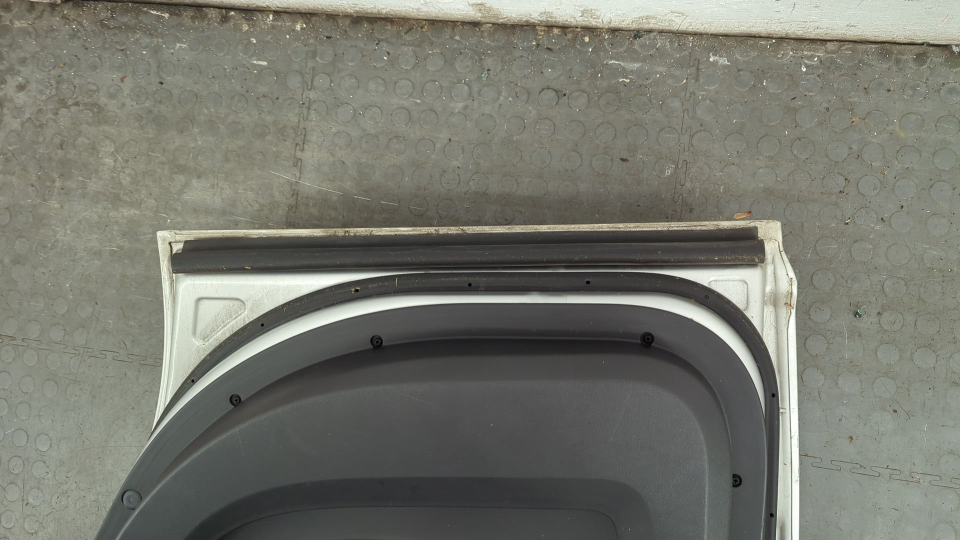 Дверь задняя правая