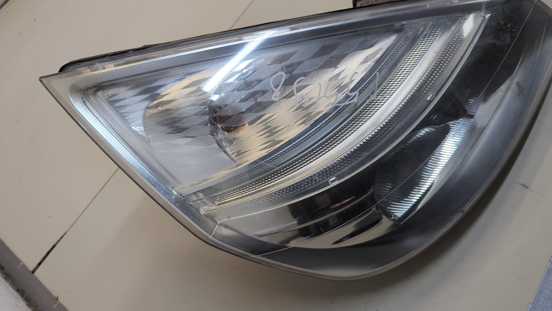 Фара правая