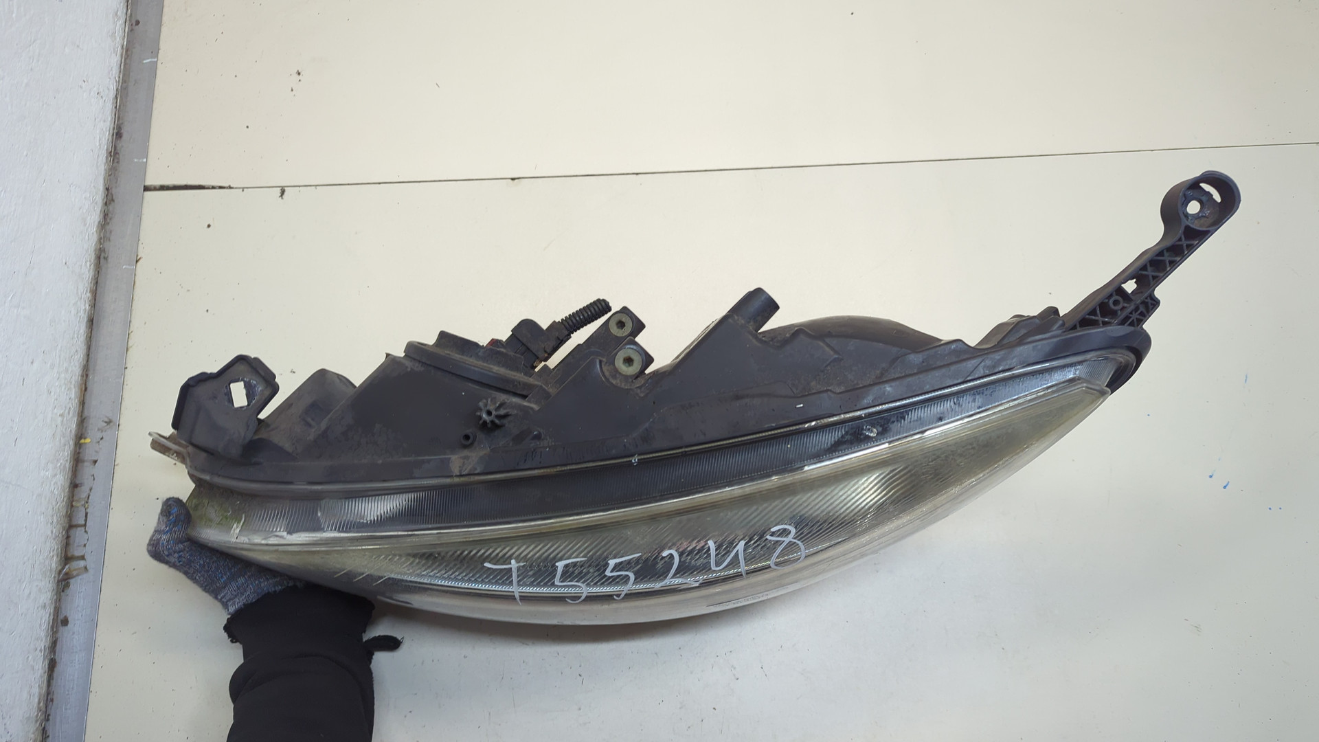 Фара левая