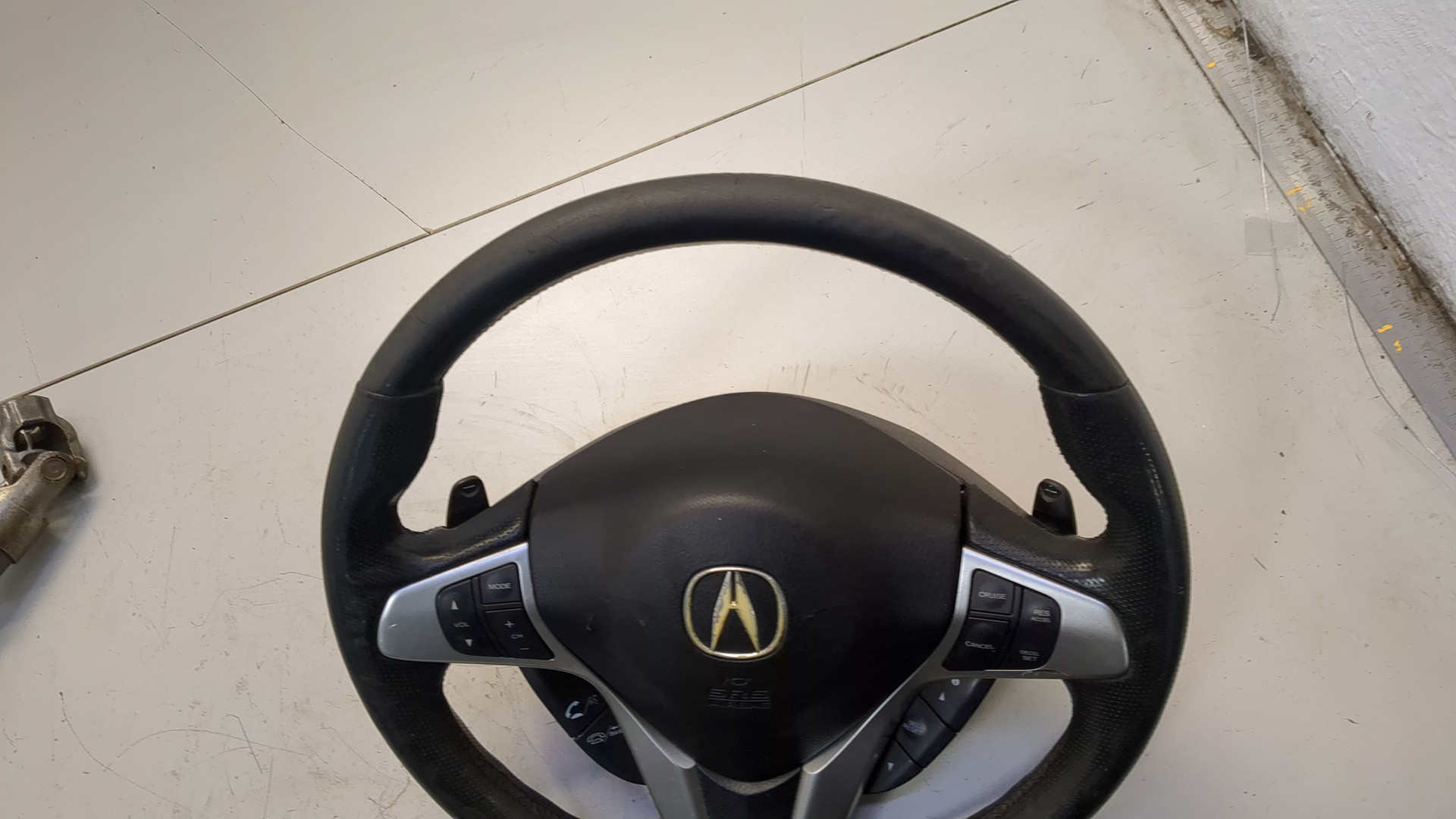 Рулевое колесо (руль)