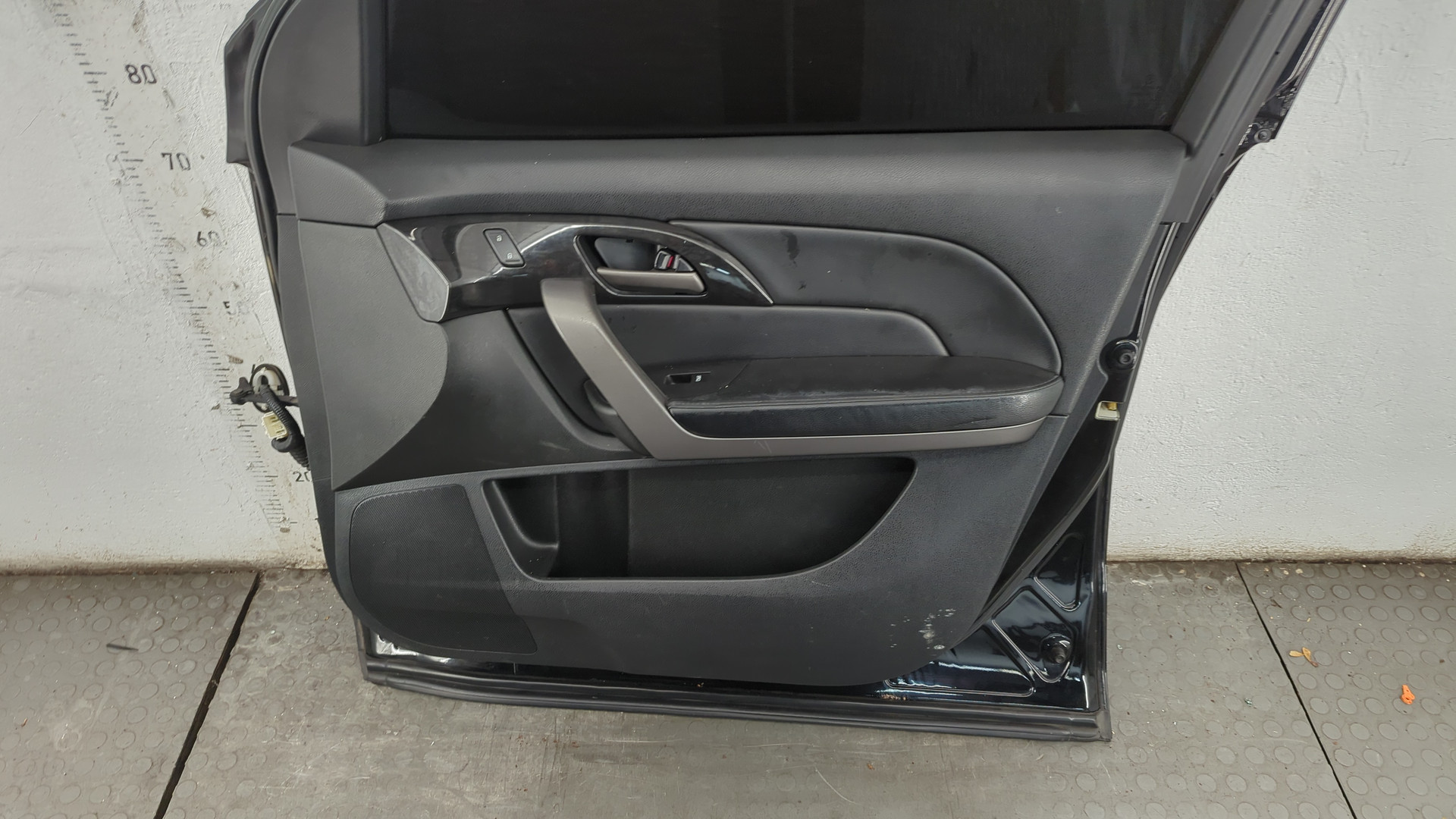 Дверь передняя правая