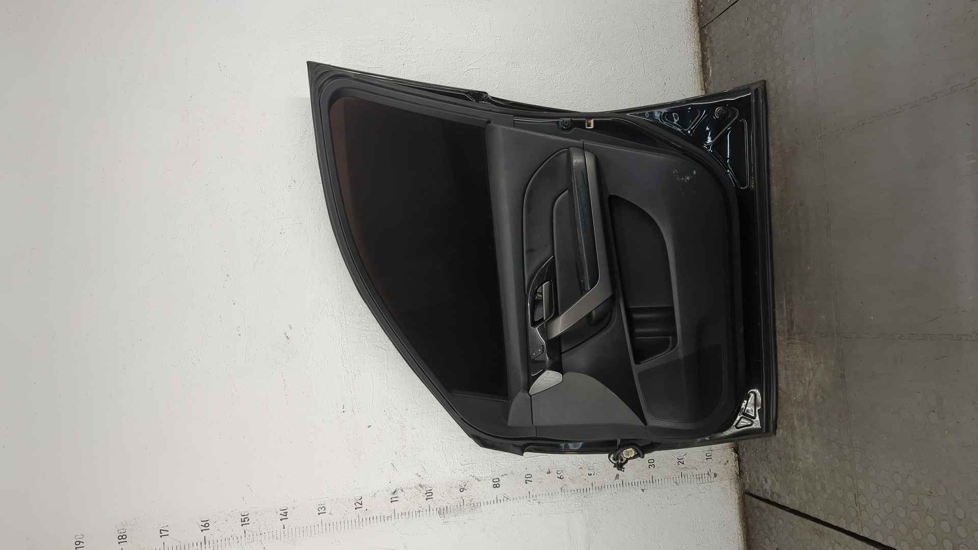 Дверь передняя правая