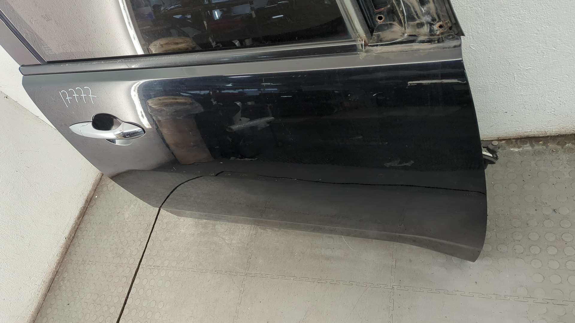 Дверь передняя правая