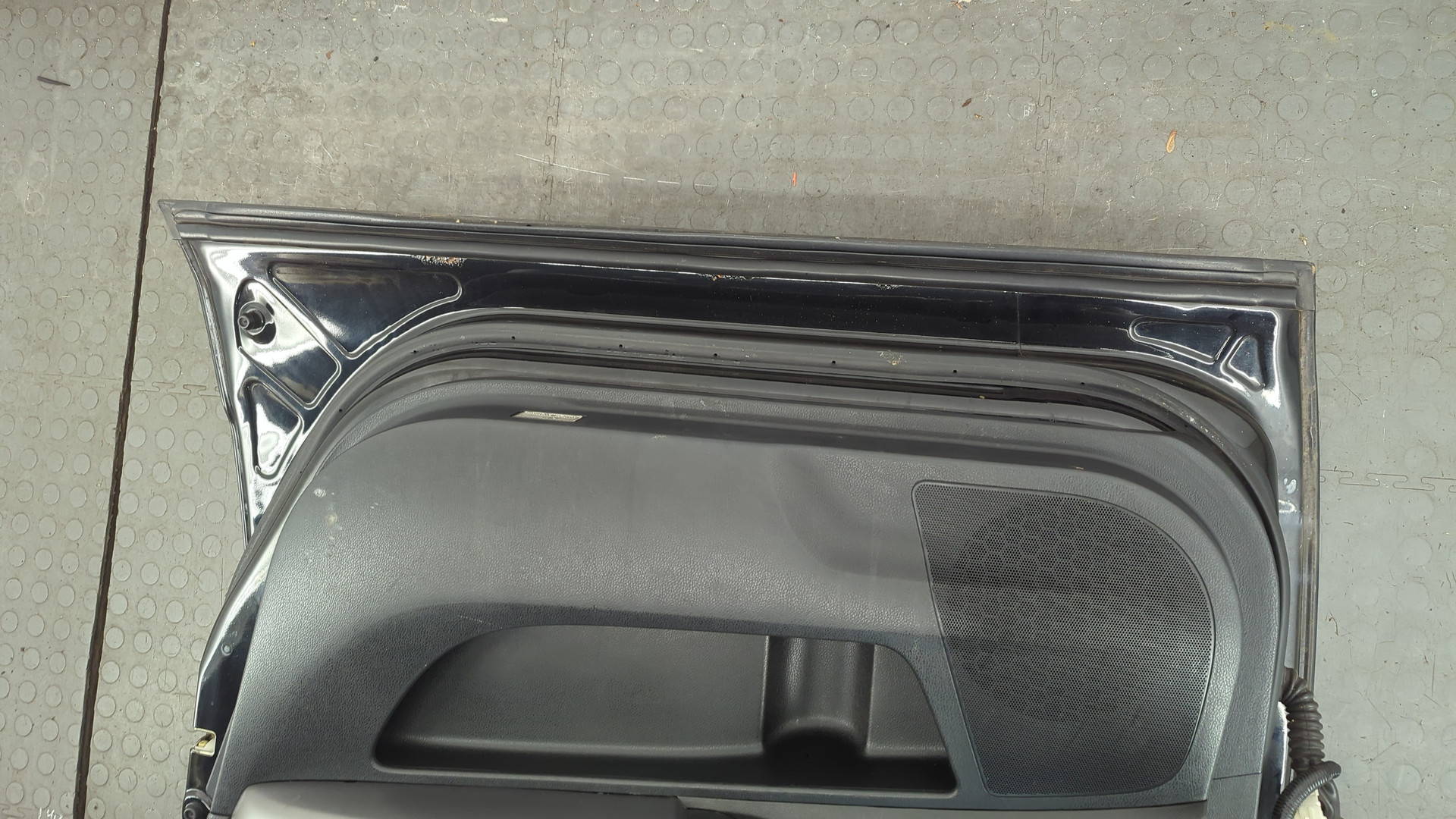 Дверь передняя правая