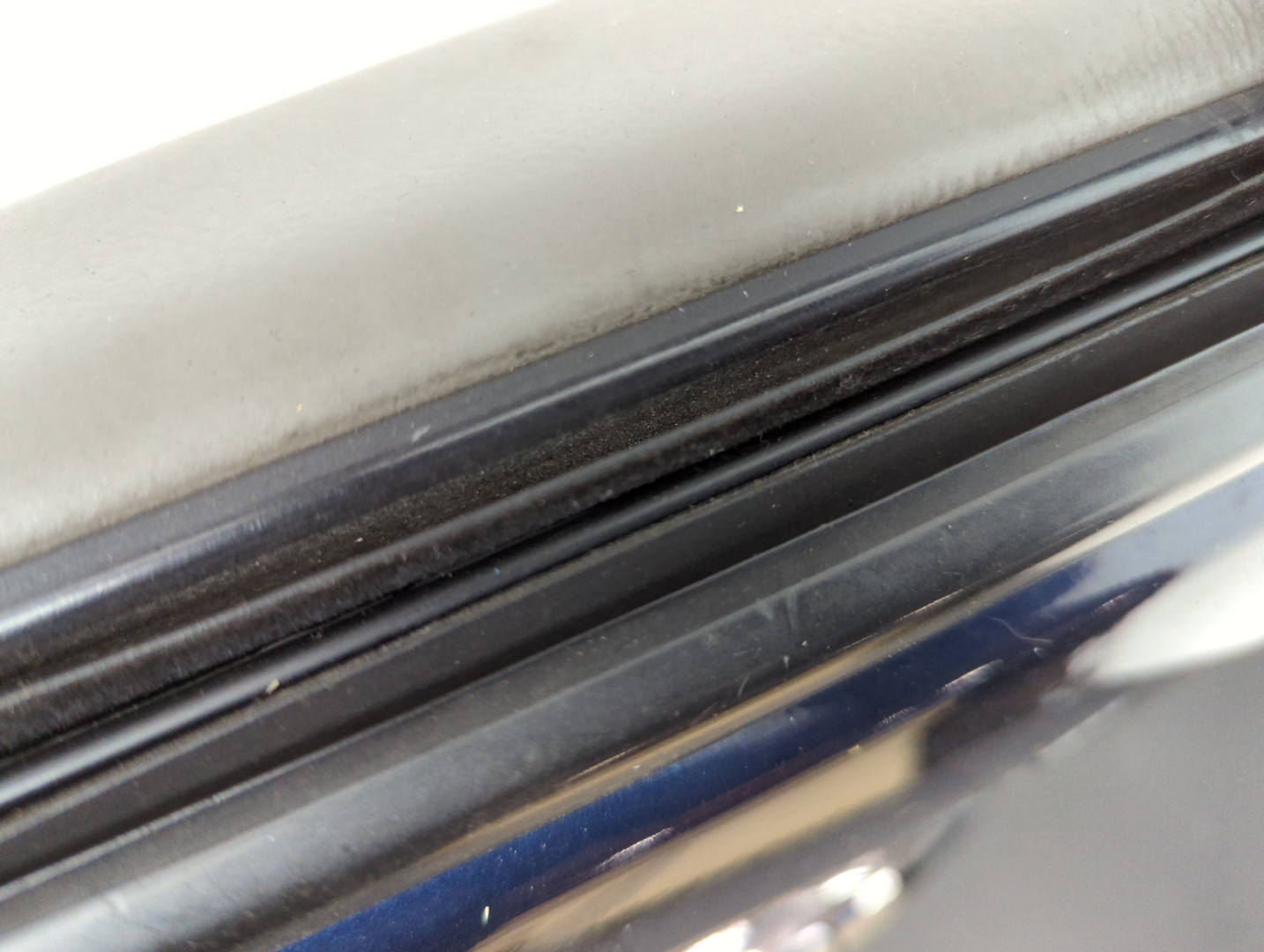 Дверь передняя левая