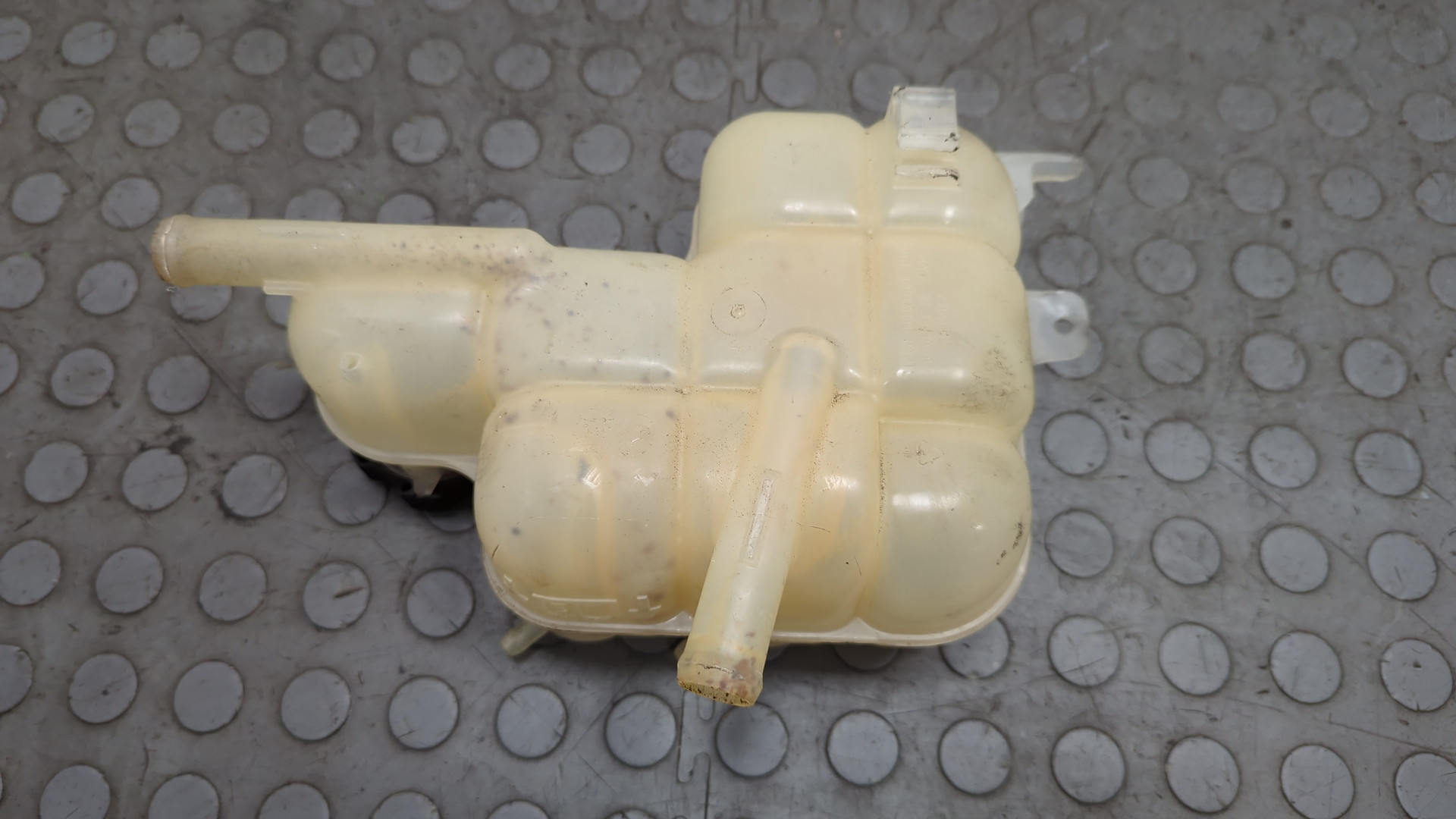 Бачок расширительный