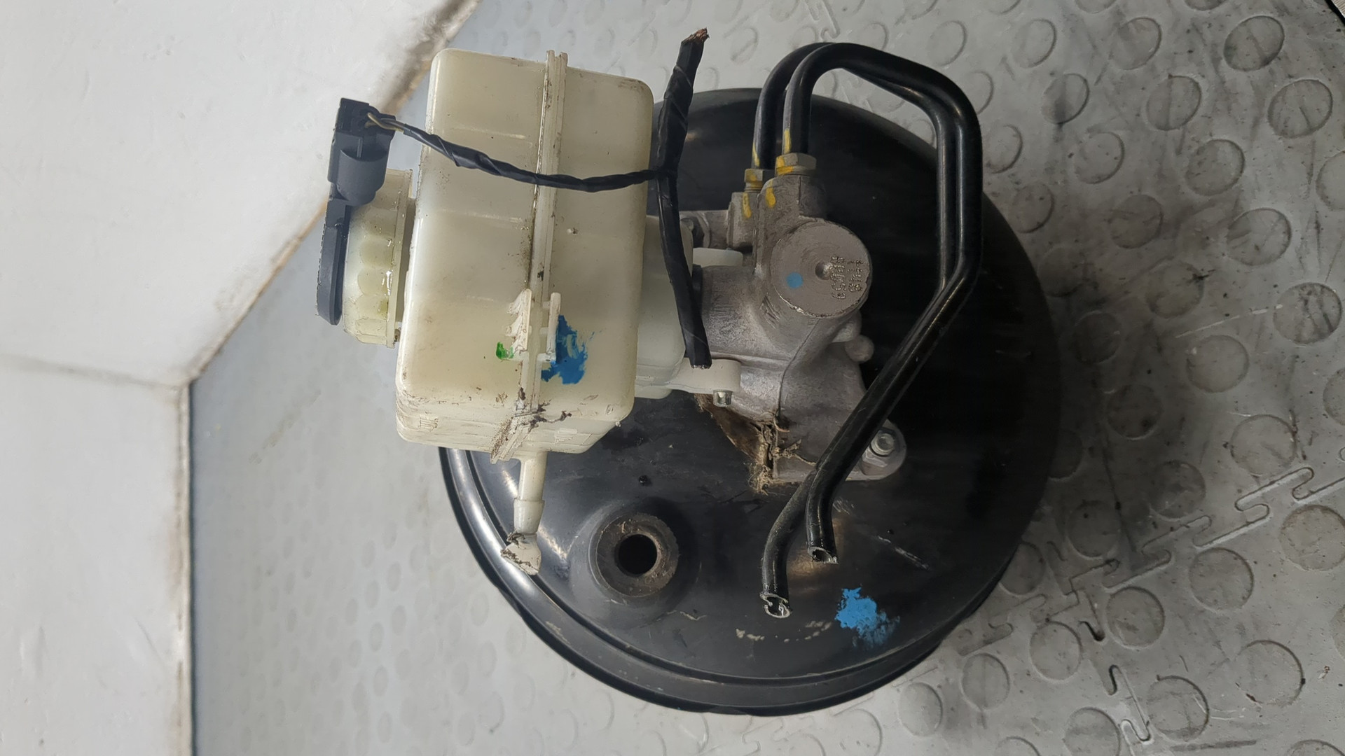 Цилиндр тормозной главный