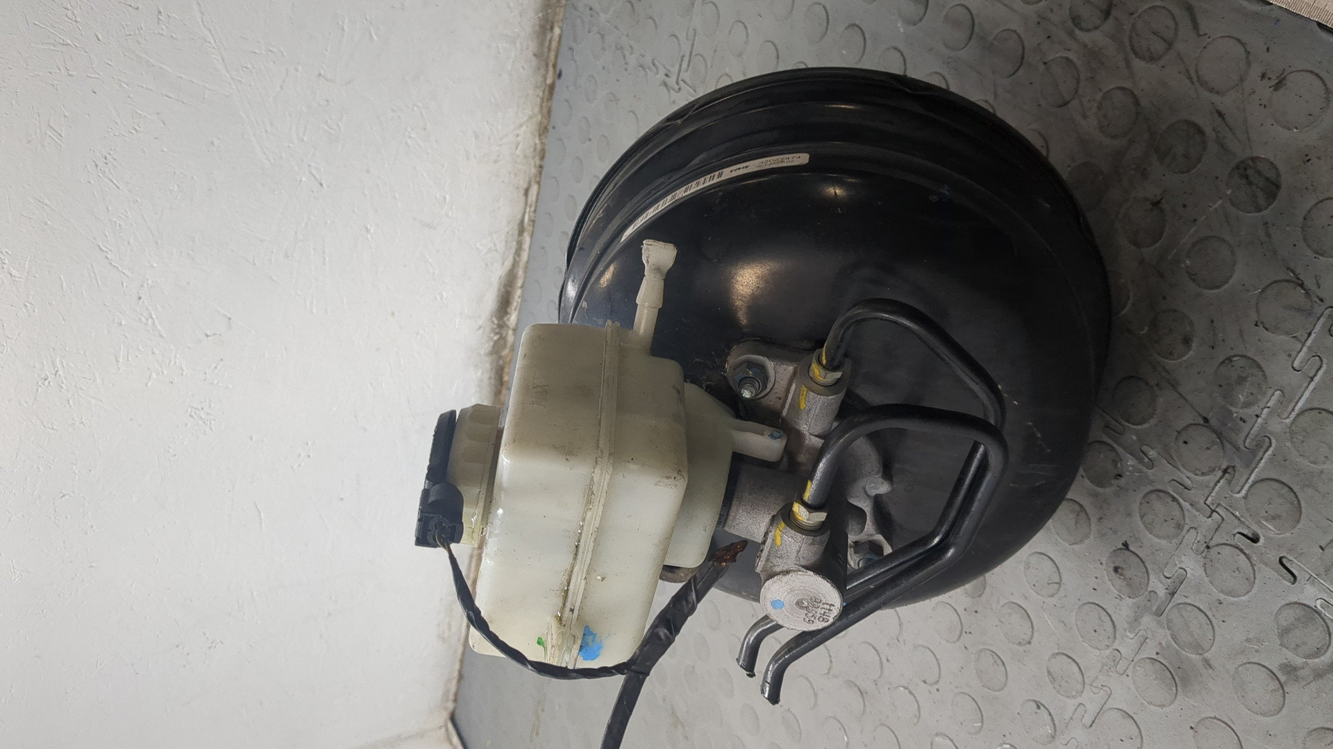 Цилиндр тормозной главный