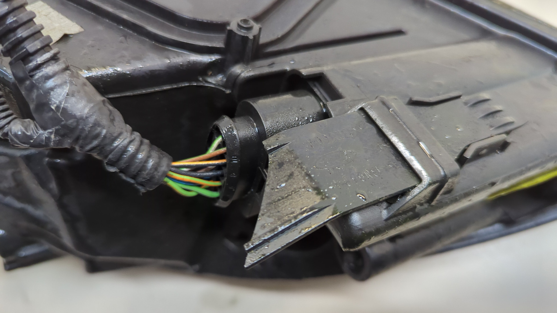 Фара правая