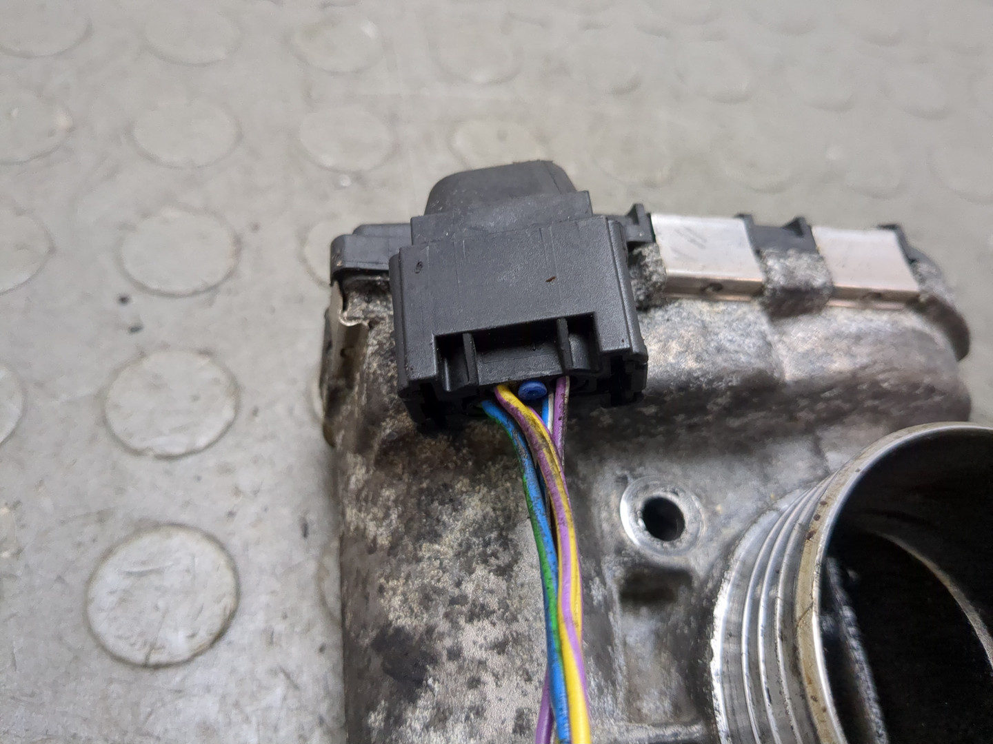 Заслонка дроссельная электрическая