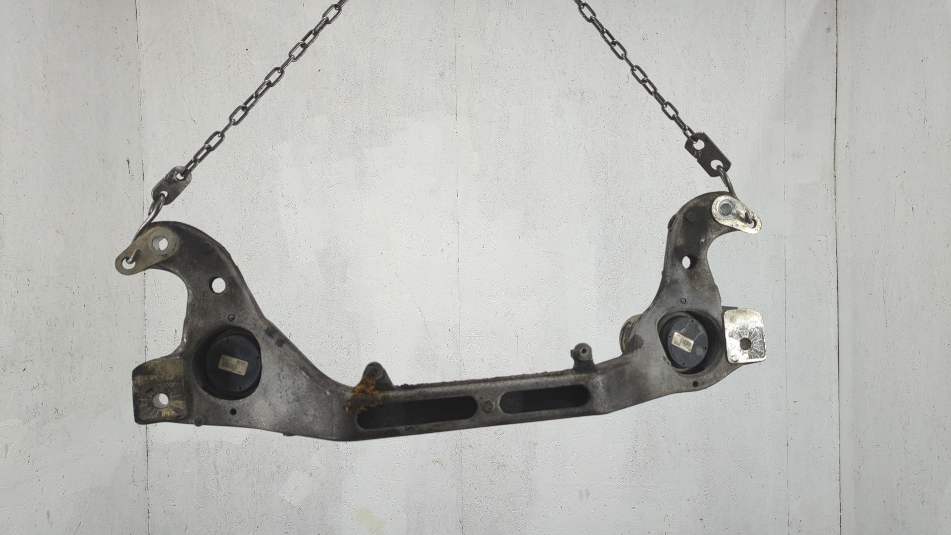 Балка подмоторная