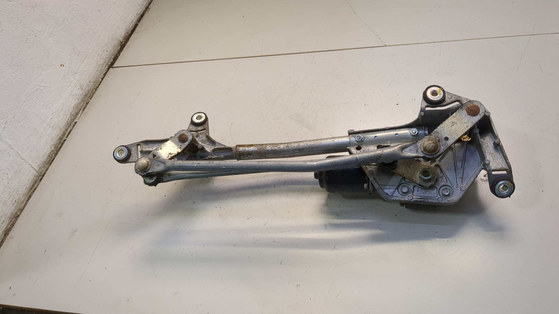 Трапеция стеклоочистителей