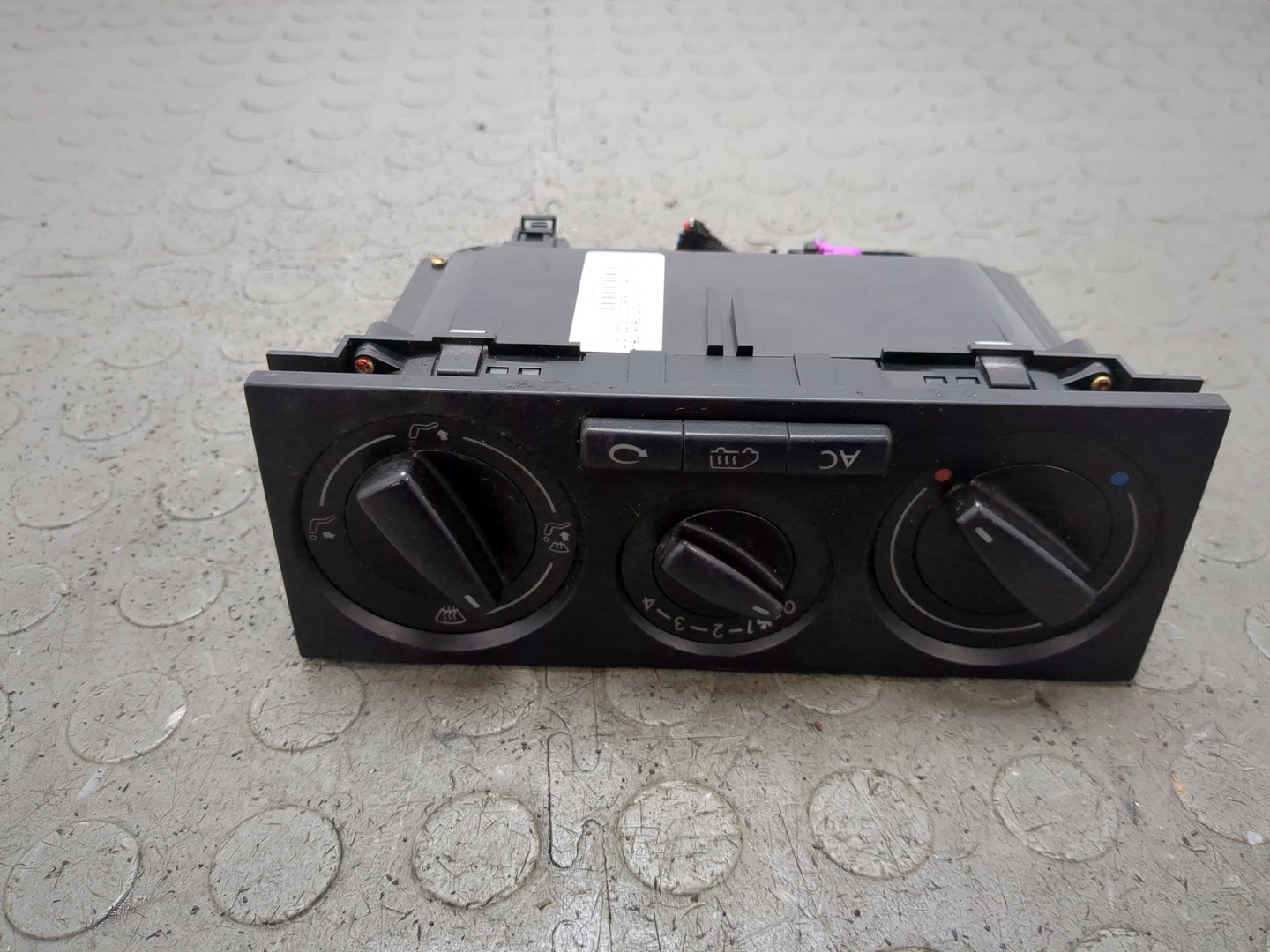 Переключатель отопителя