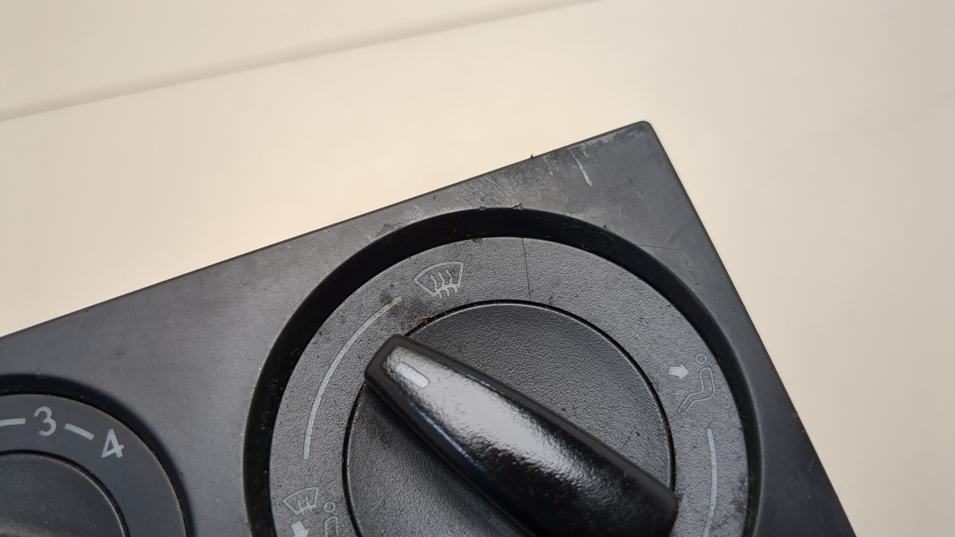 Переключатель отопителя