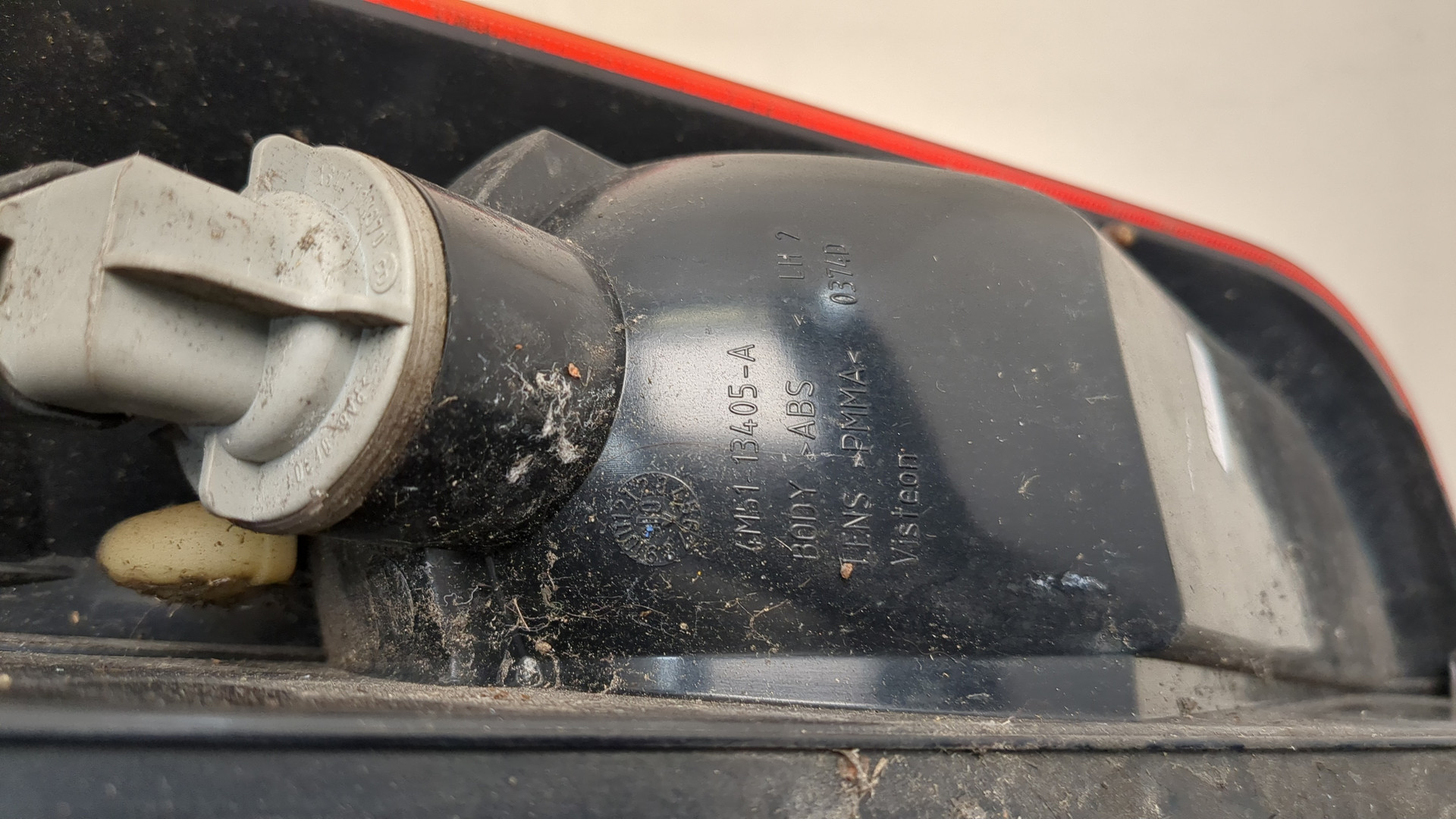 Фонарь задний левый