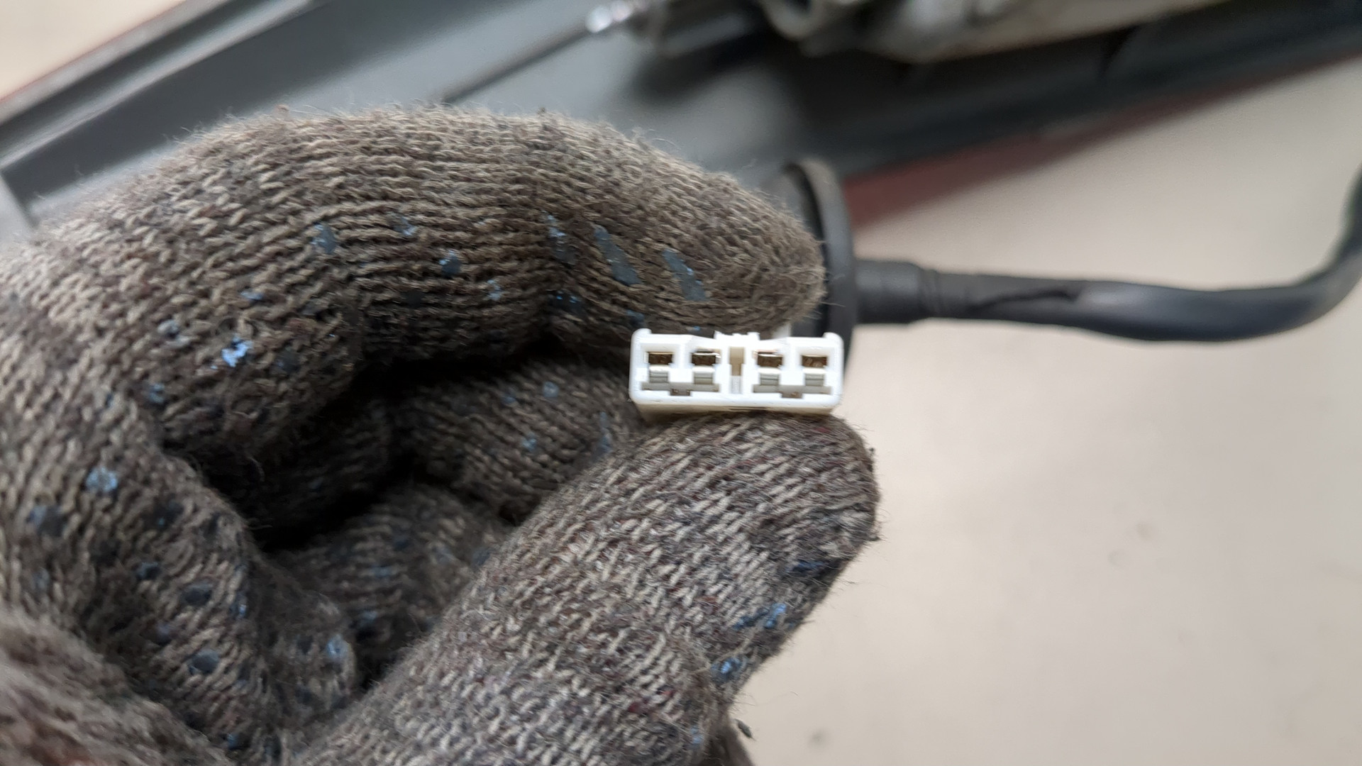 Фонарь задний правый