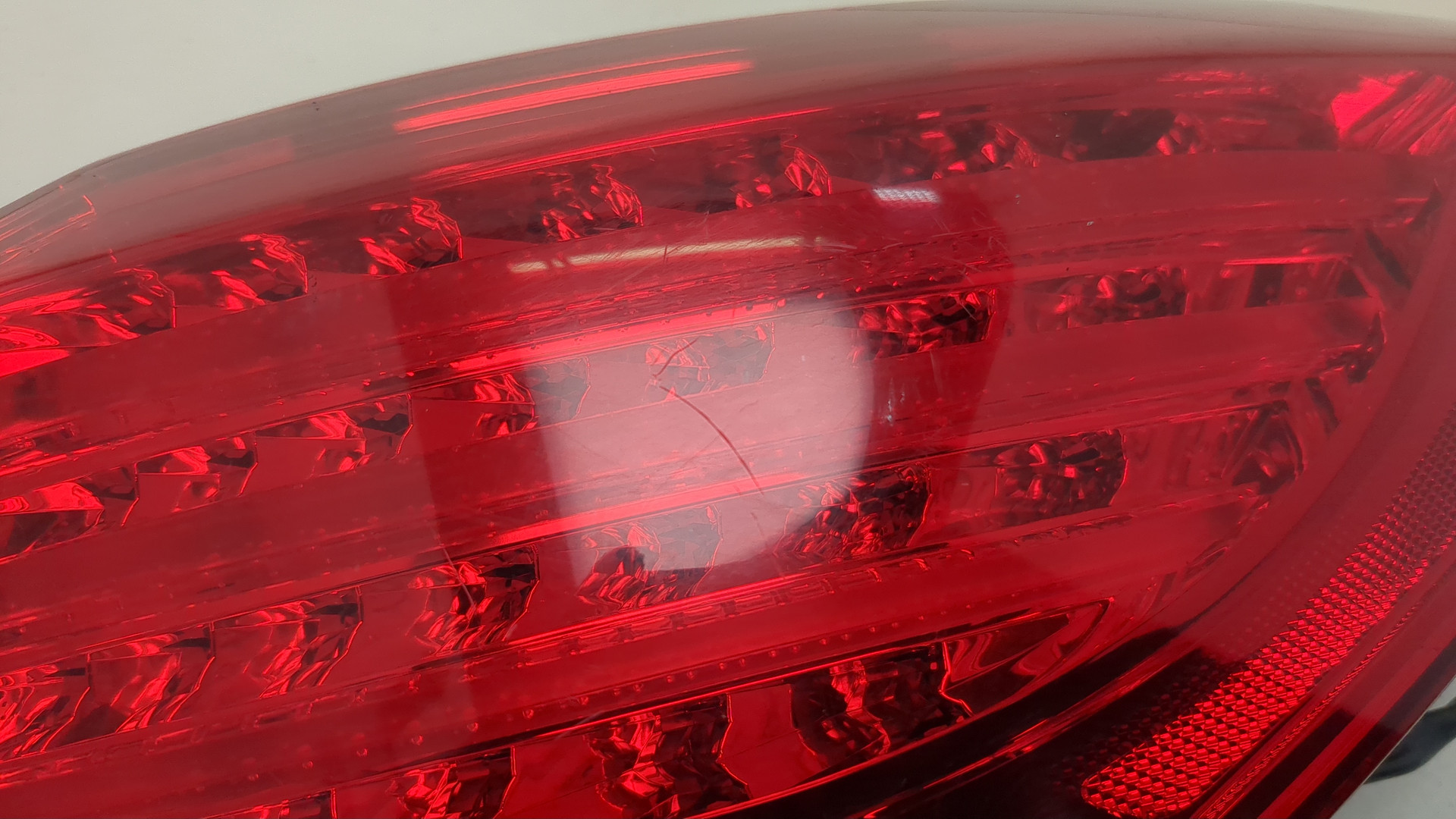 Фонарь задний правый