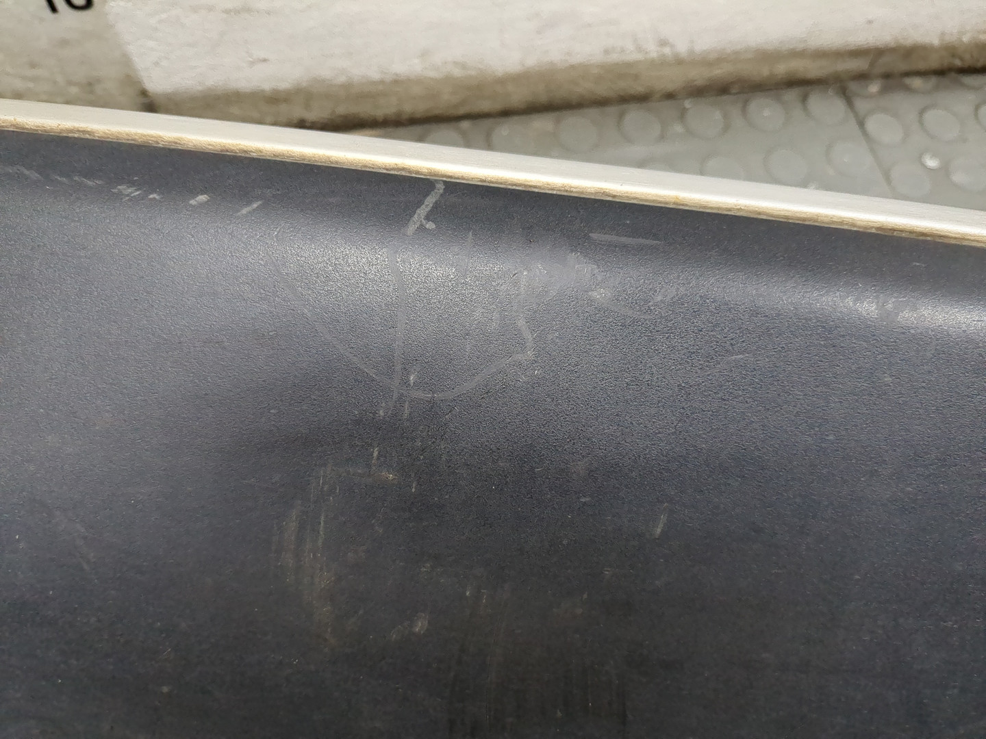 Подножка левая