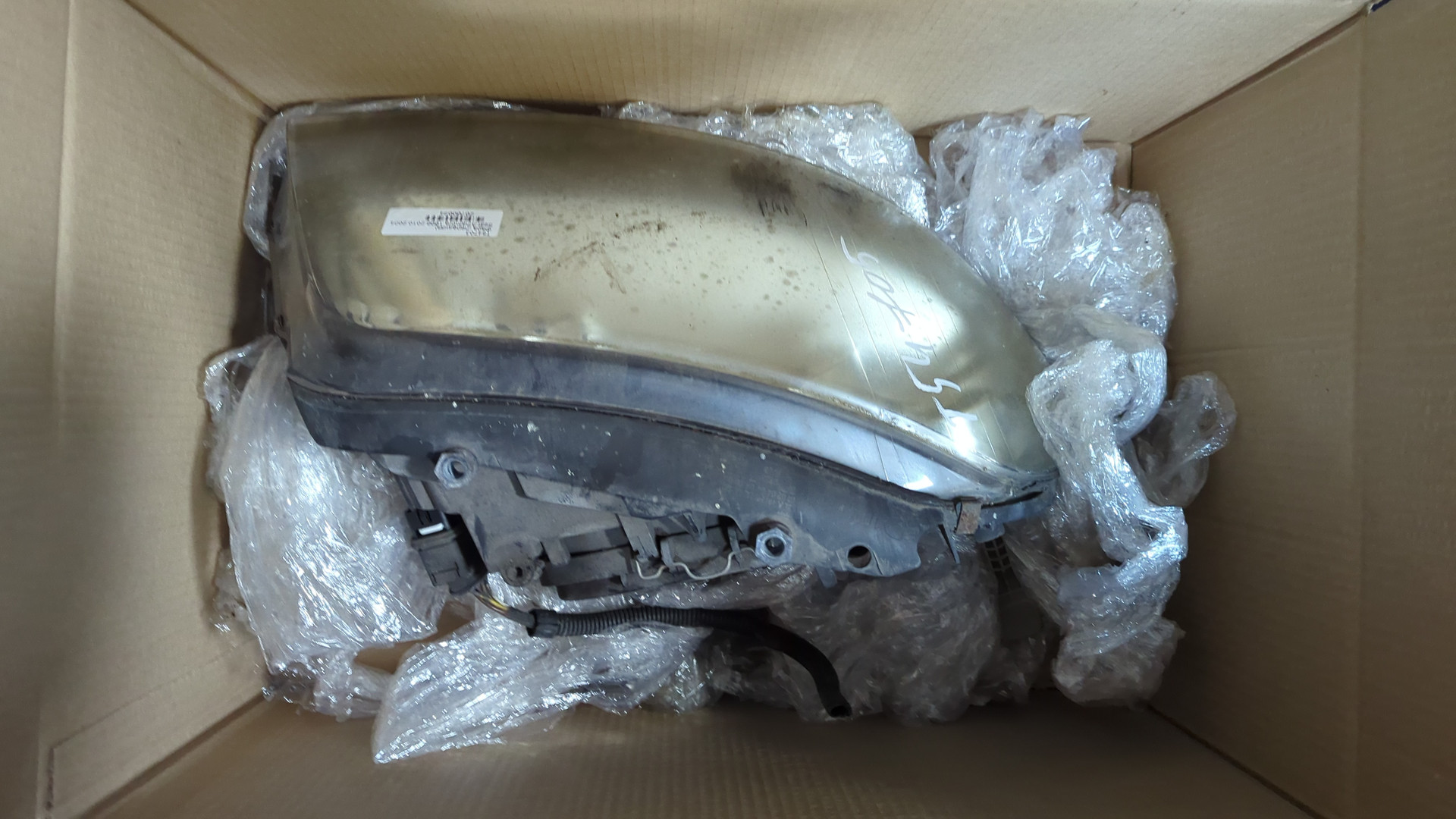 Фара правая