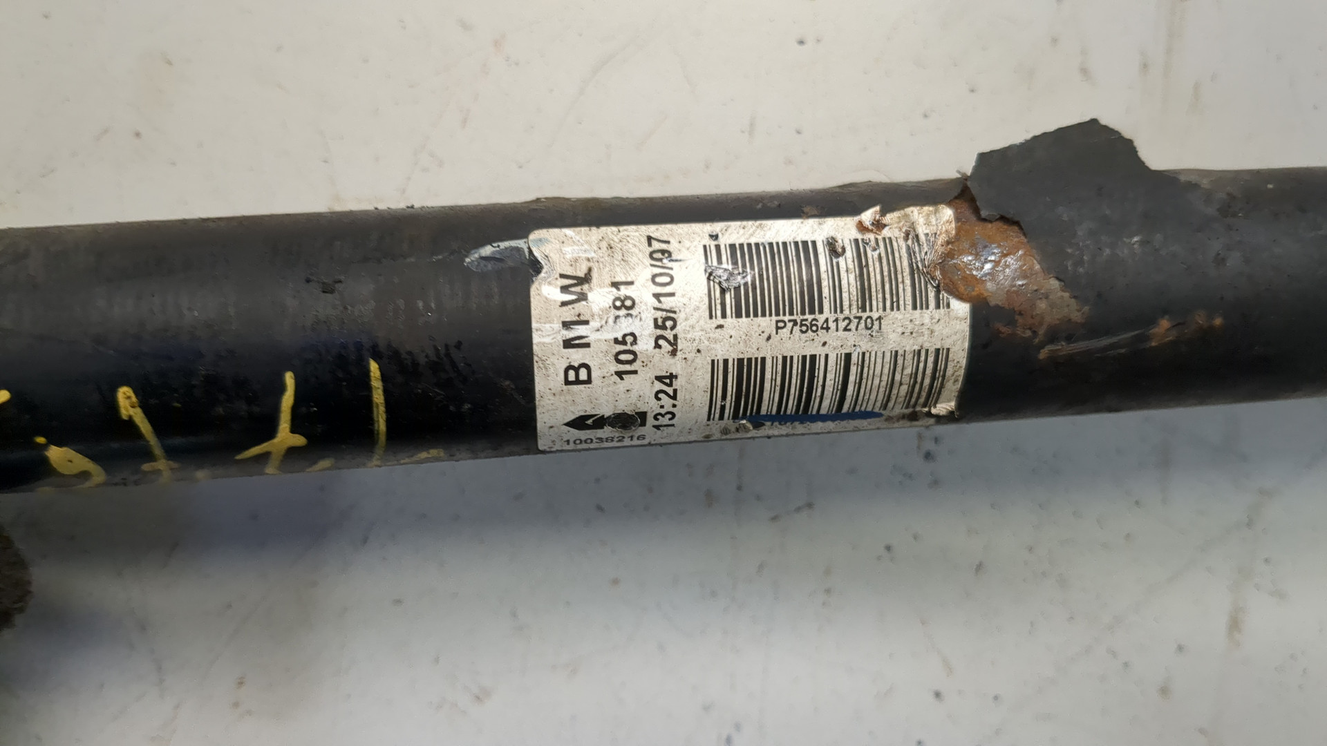 Полуось задняя