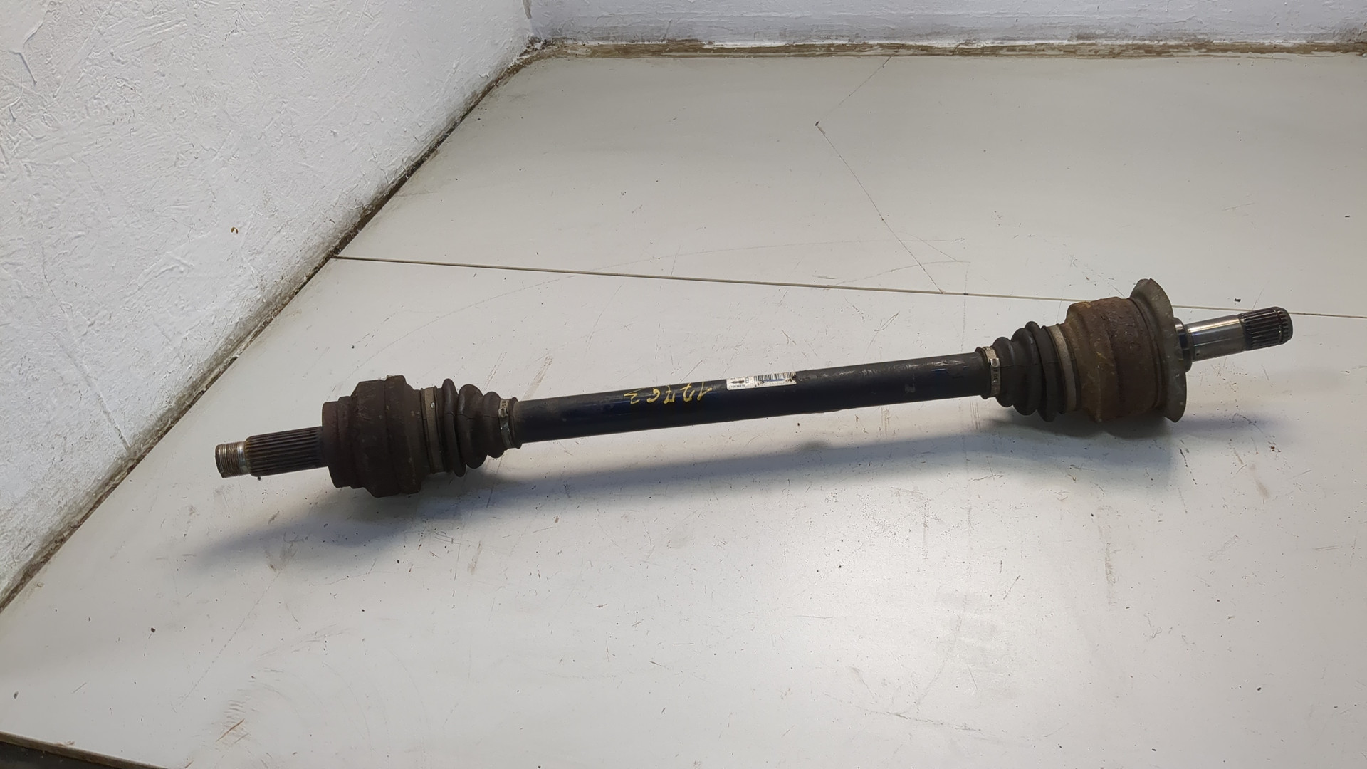 Полуось задняя