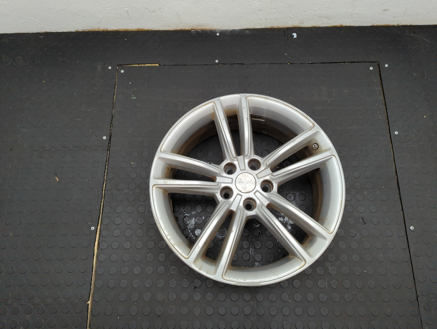 Диск колесный литой легкий сплав