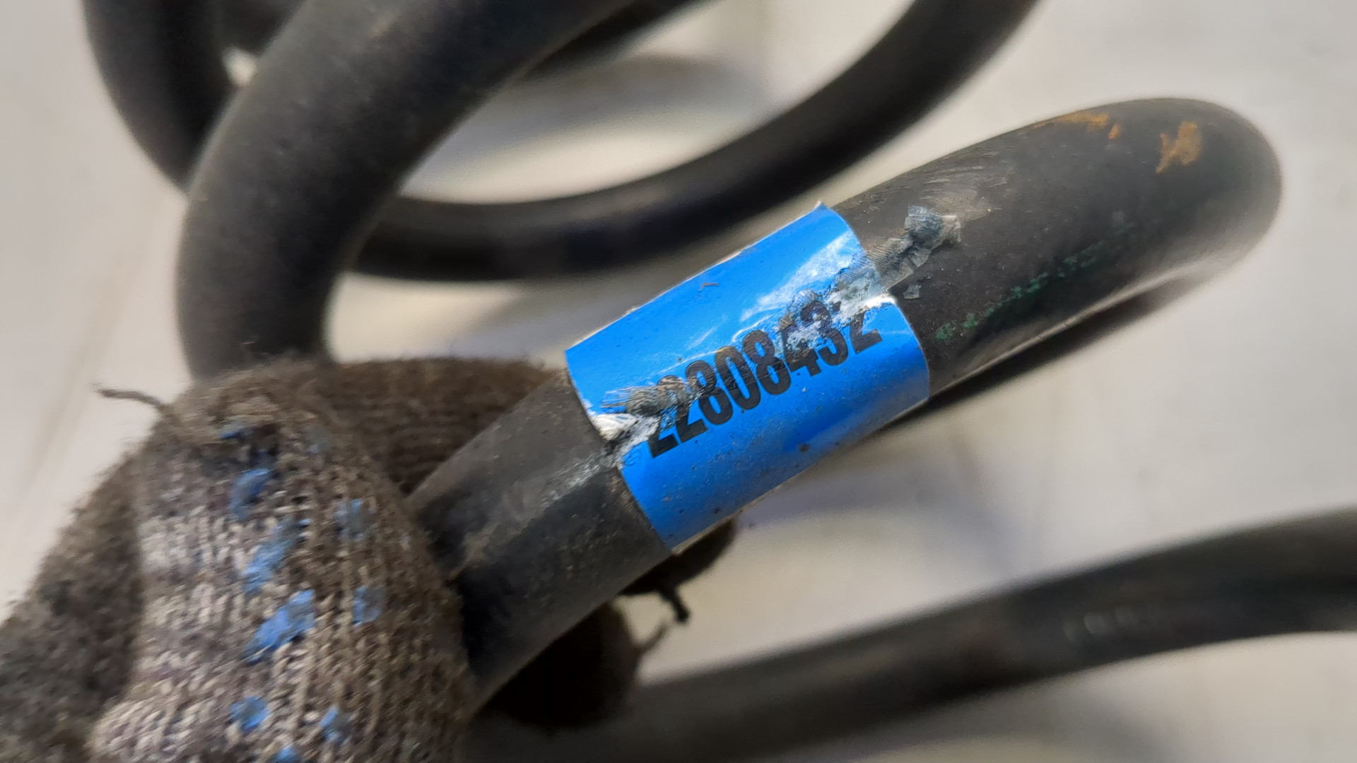 Пружина задняя