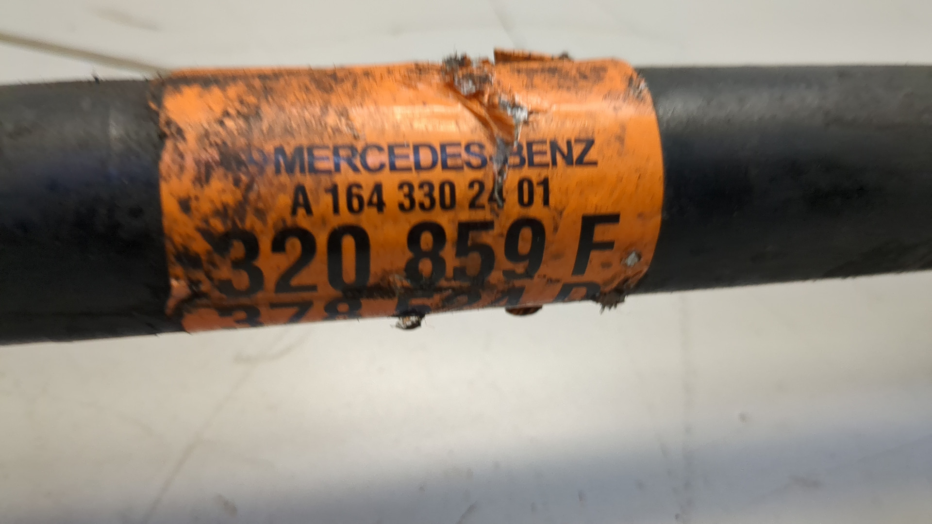 Полуось передняя правая