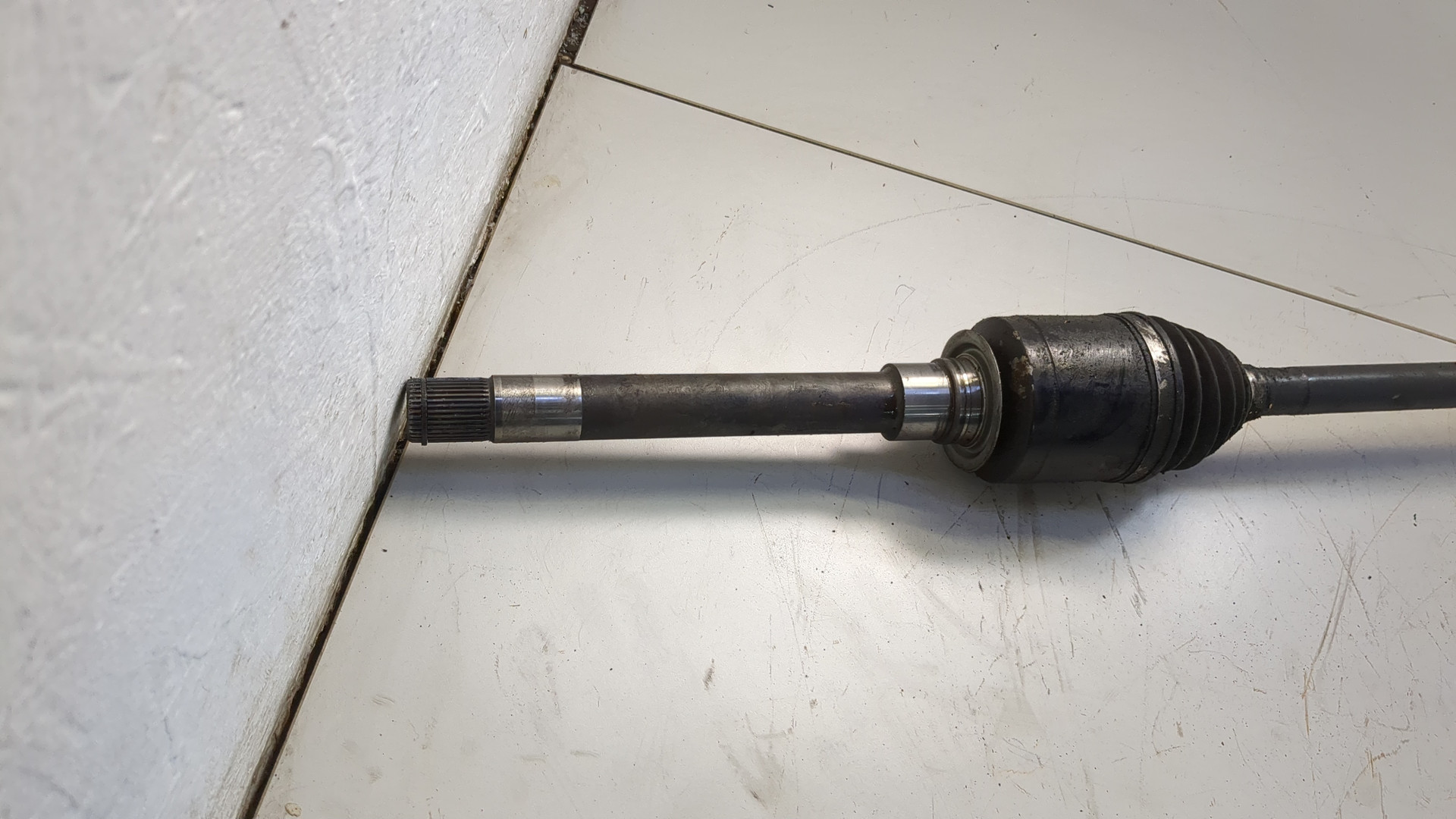 Полуось передняя правая