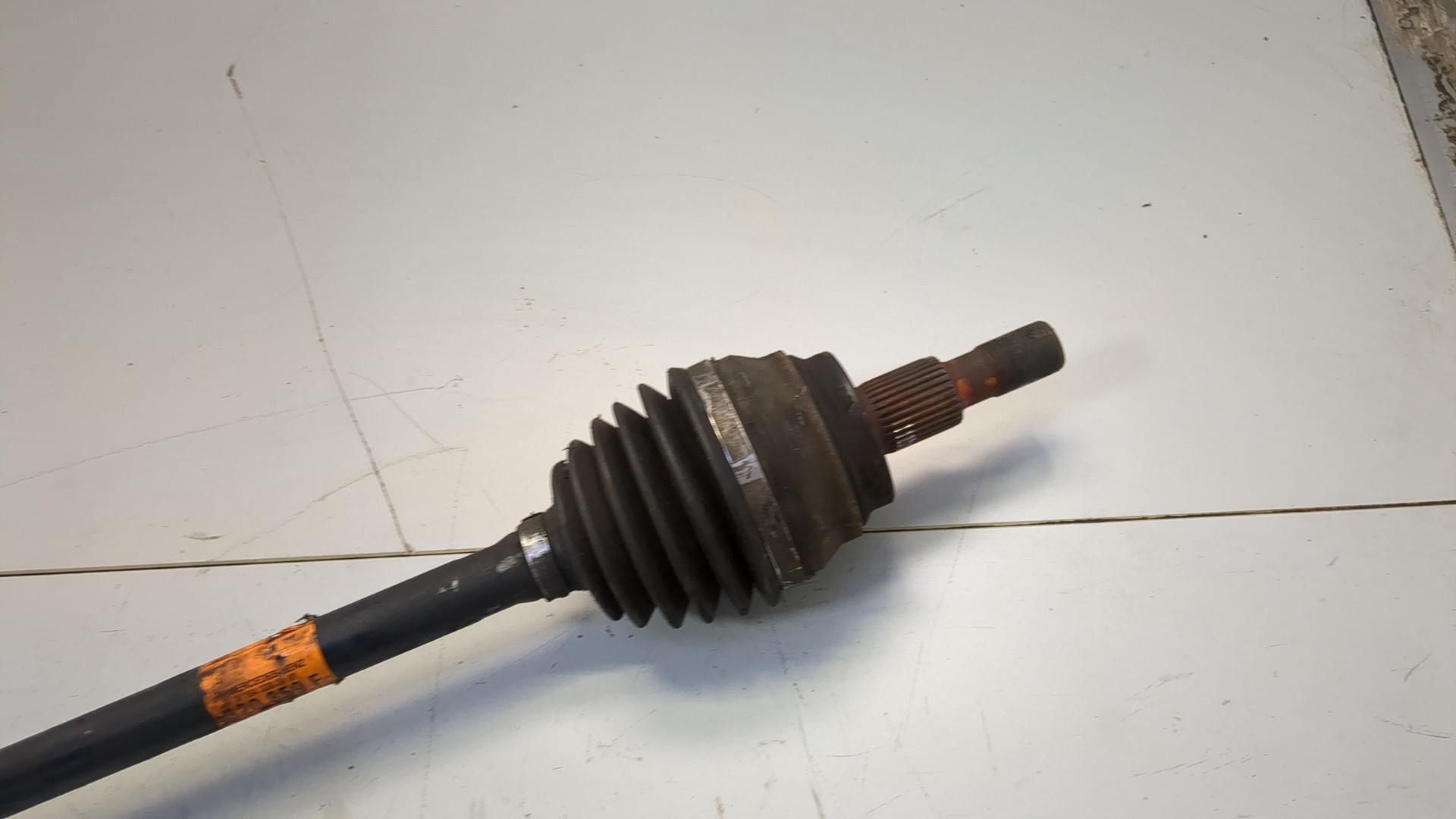 Полуось передняя правая