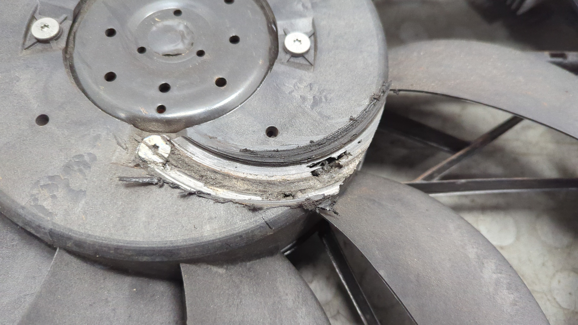 Вентилятор радиатора