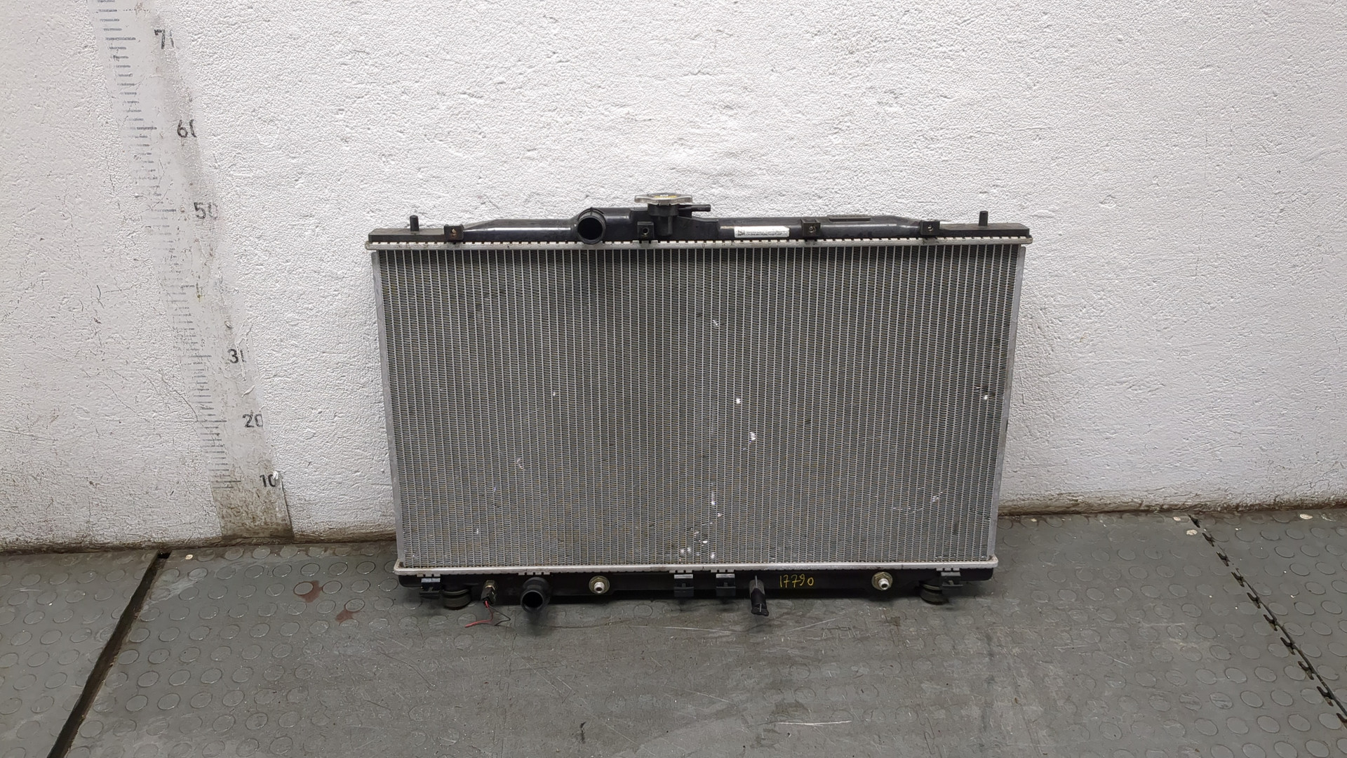 Радиатор охлаждения двигателя основной