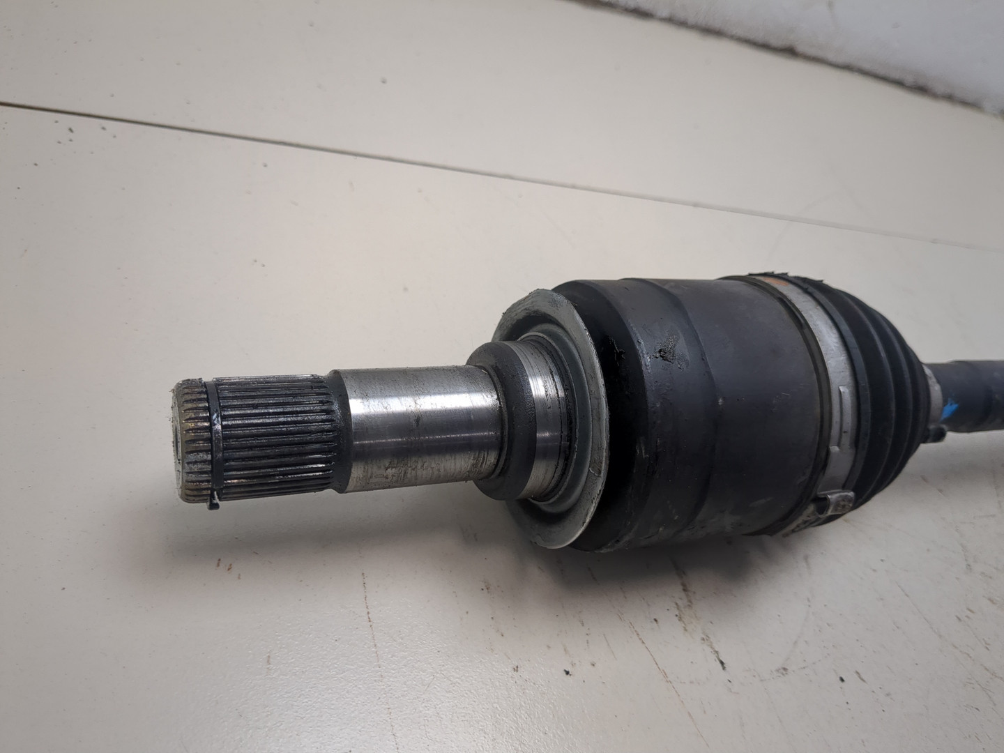 Полуось задняя