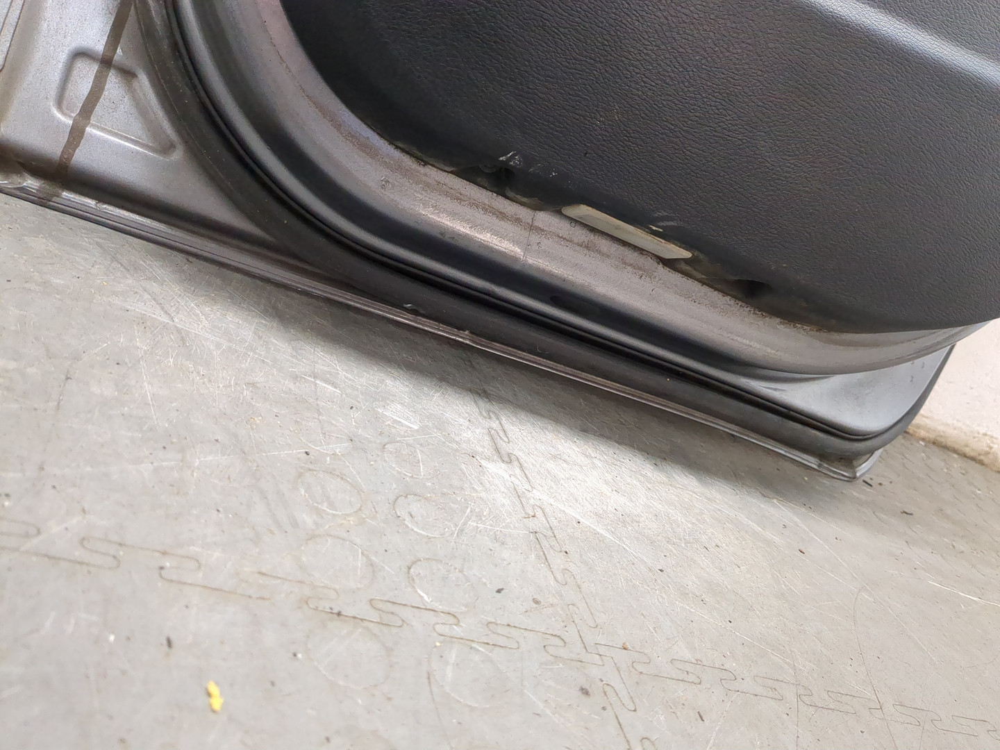 Дверь задняя правая