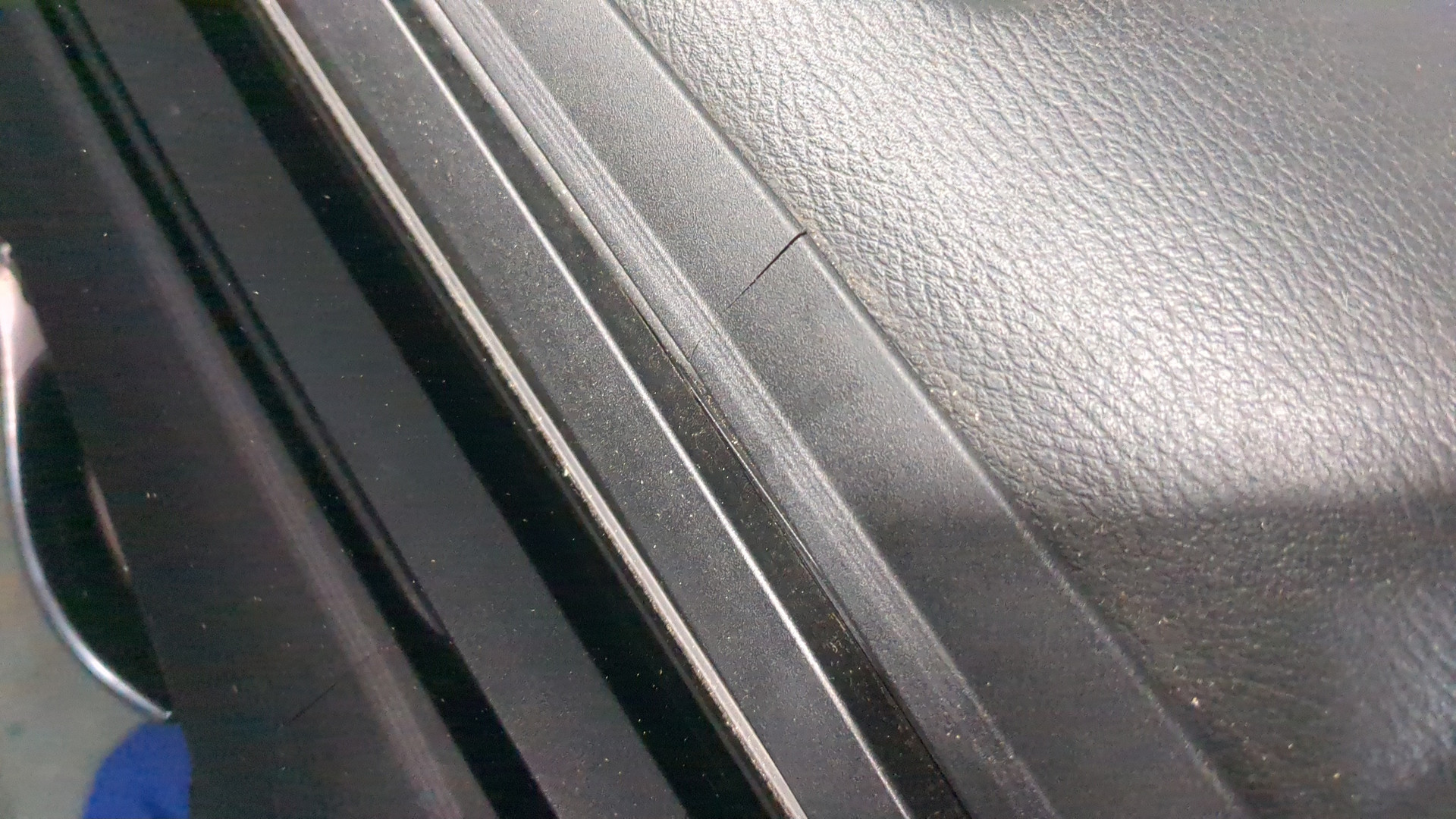 Дверь задняя правая