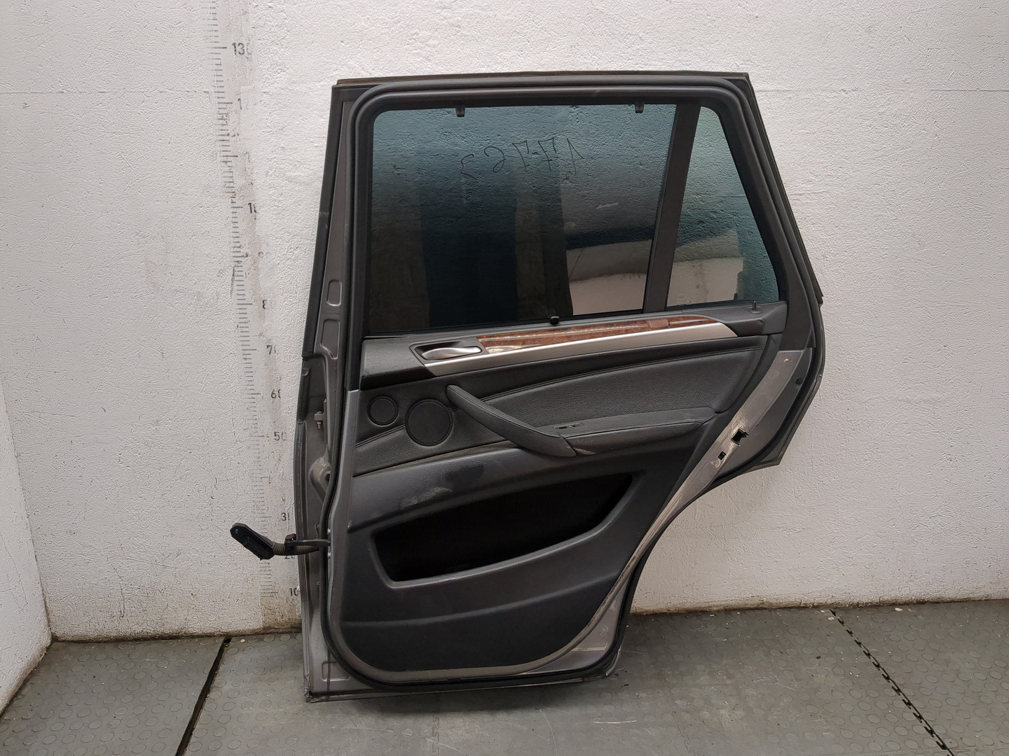 Дверь задняя правая