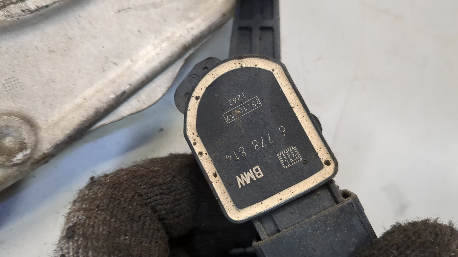 Рычаг передний левый