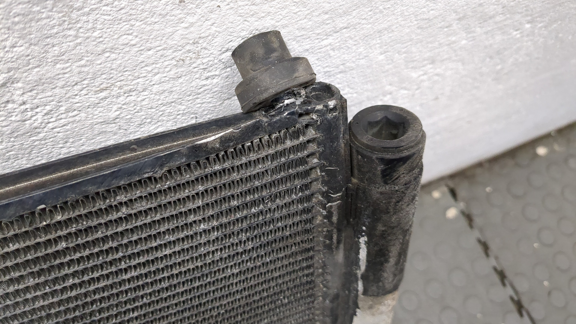 Радиатор кондиционера / конденсер