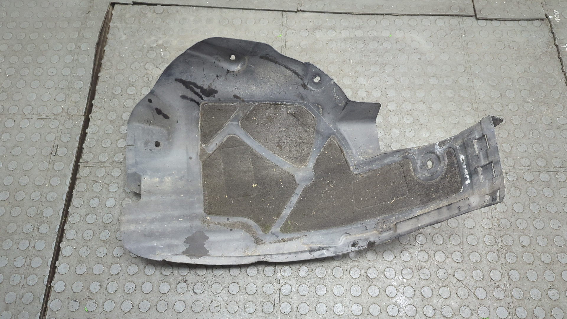 Локер передний левый