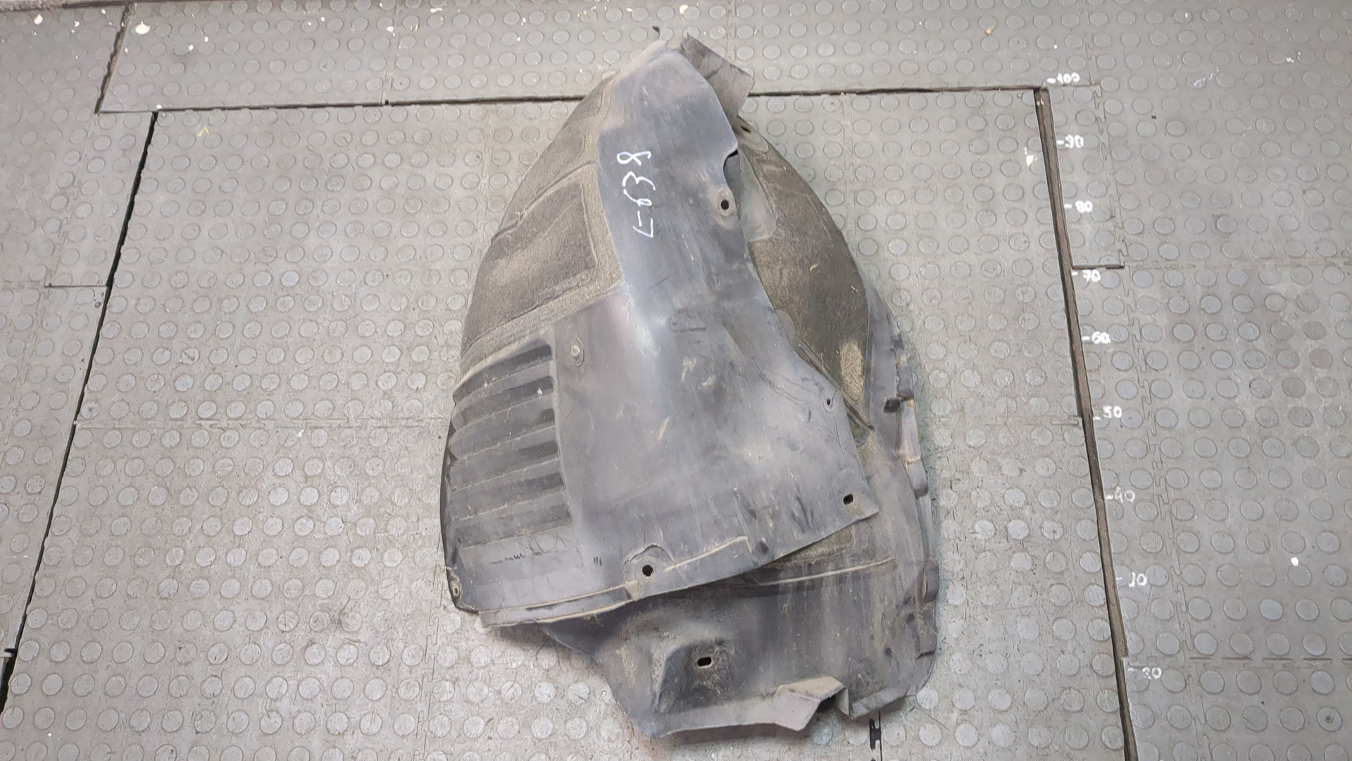 Локер передний правый