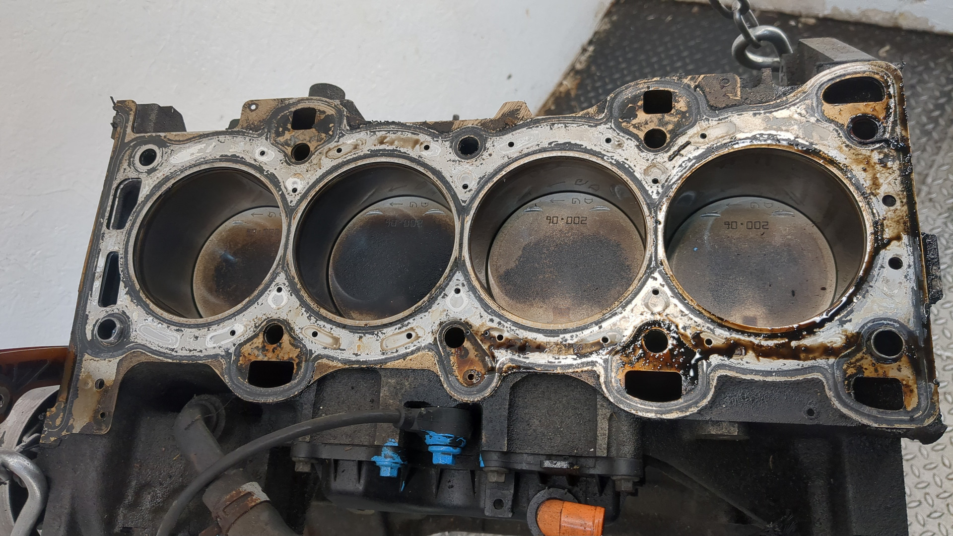 Блок двигателя